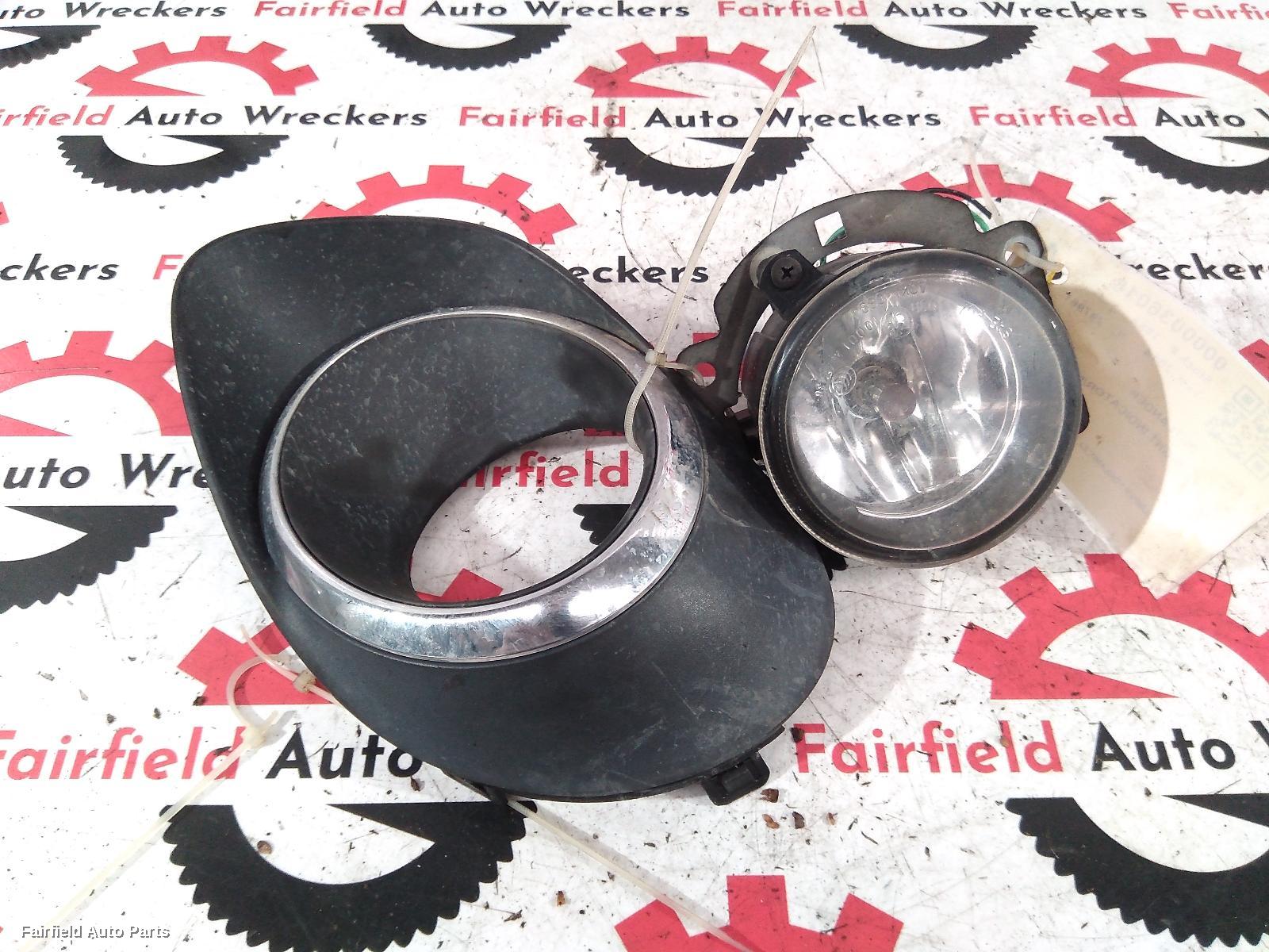 2012-2015 Mitsubishi Outlander Right Indicator Fog Side