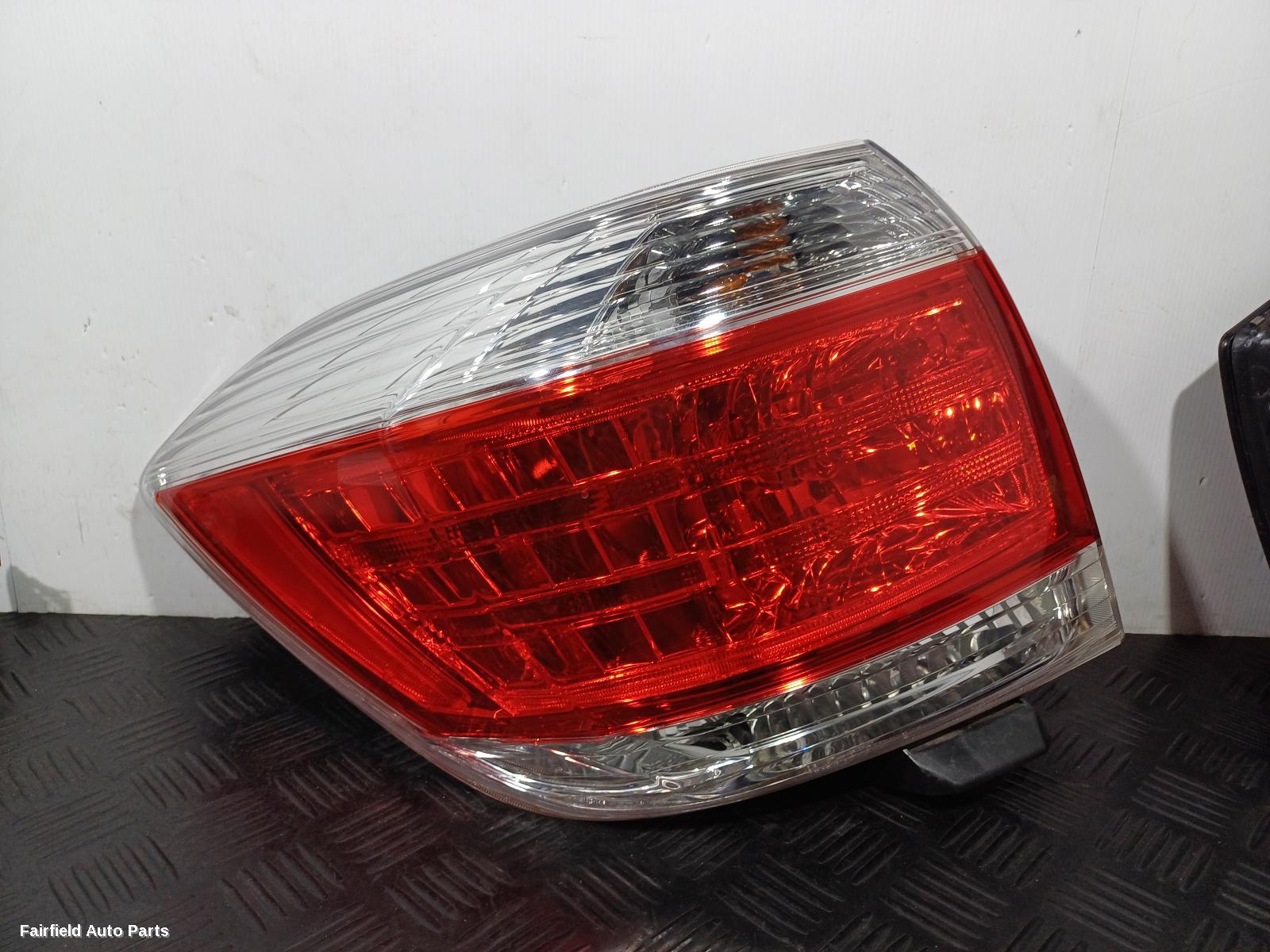 2010-2014 Toyota Kluger Left Taillight