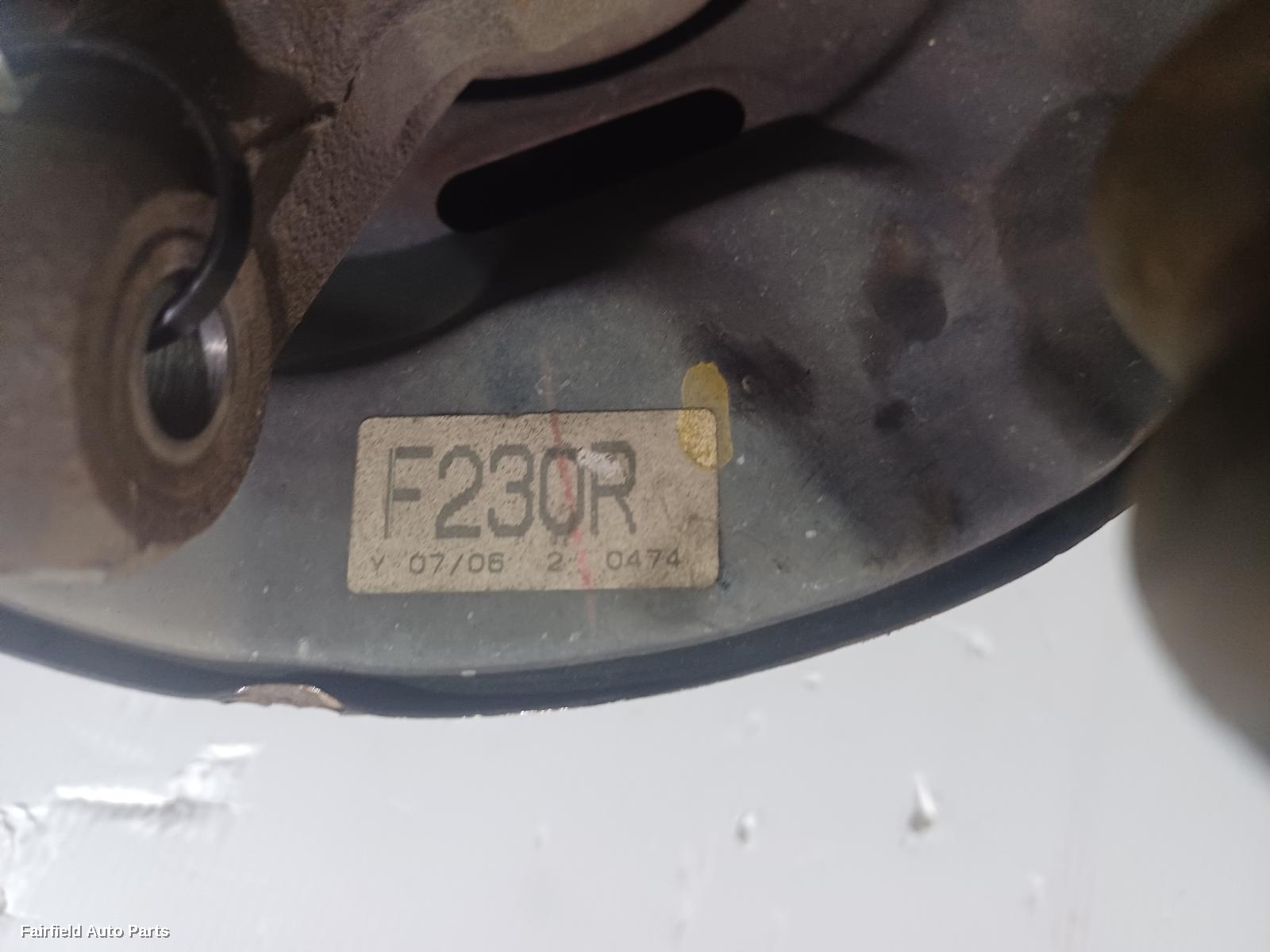 2001-2007 Toyota Corolla Right Front Hub Assembly
