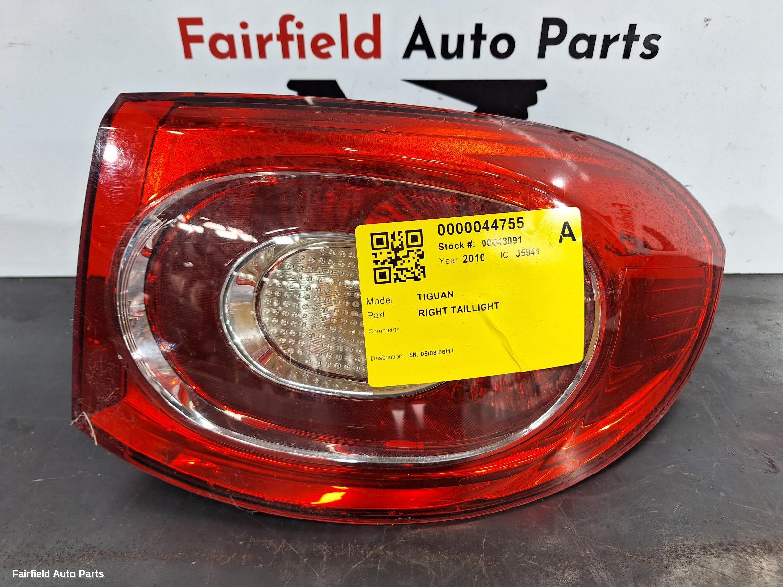 2008-2011 Volkswagen Tiguan Right Taillight
