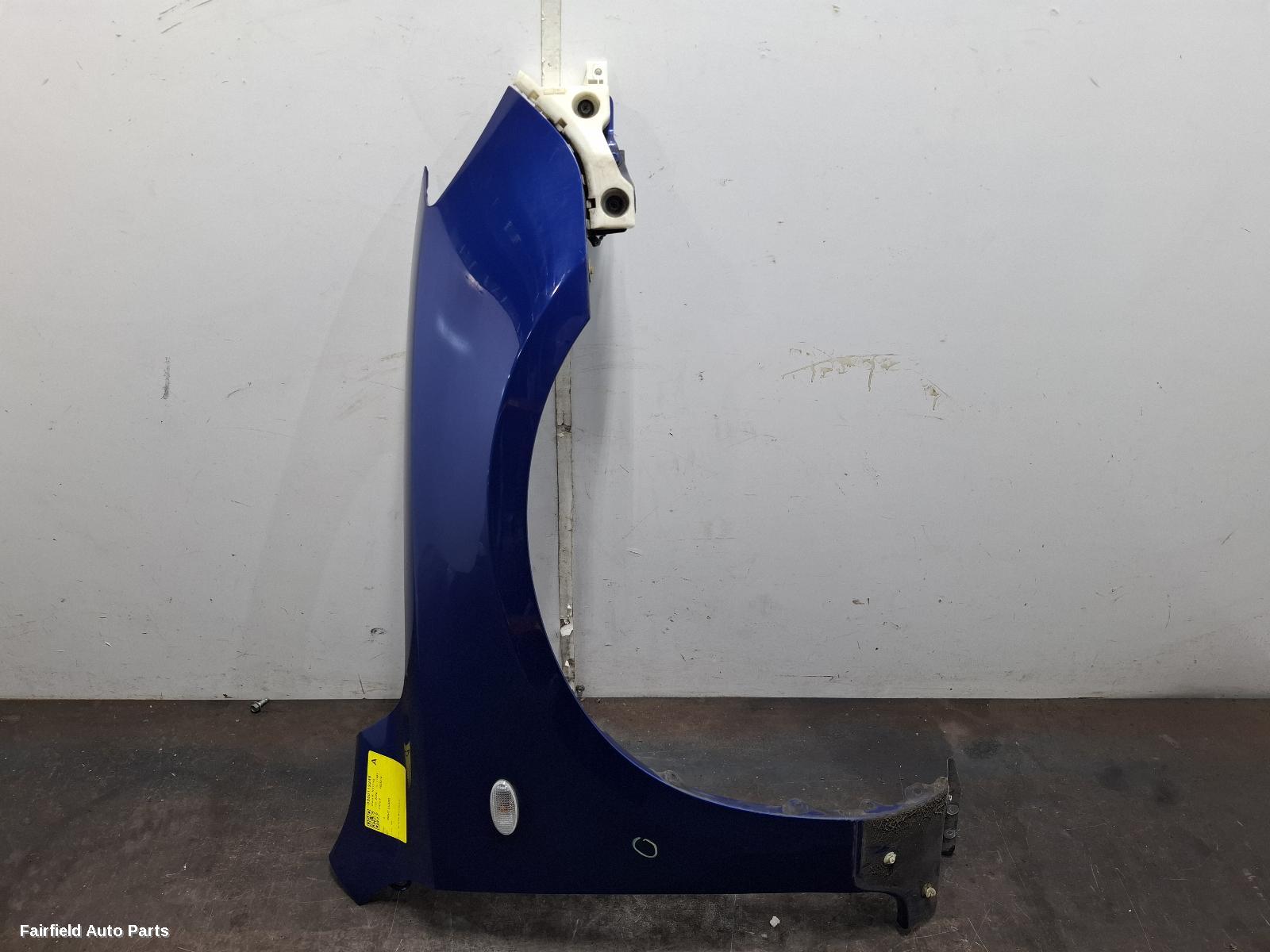 2006-2009 Mazda 3 Right Guard