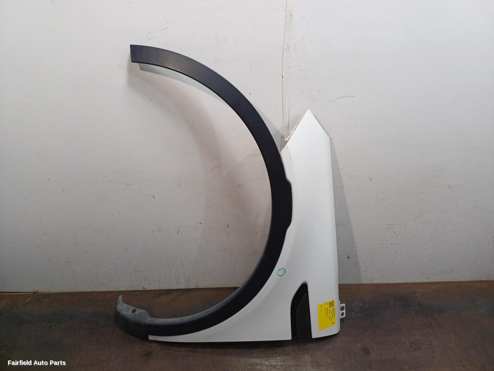 2015-2025 Land Rover Discovery Sport Left Guard