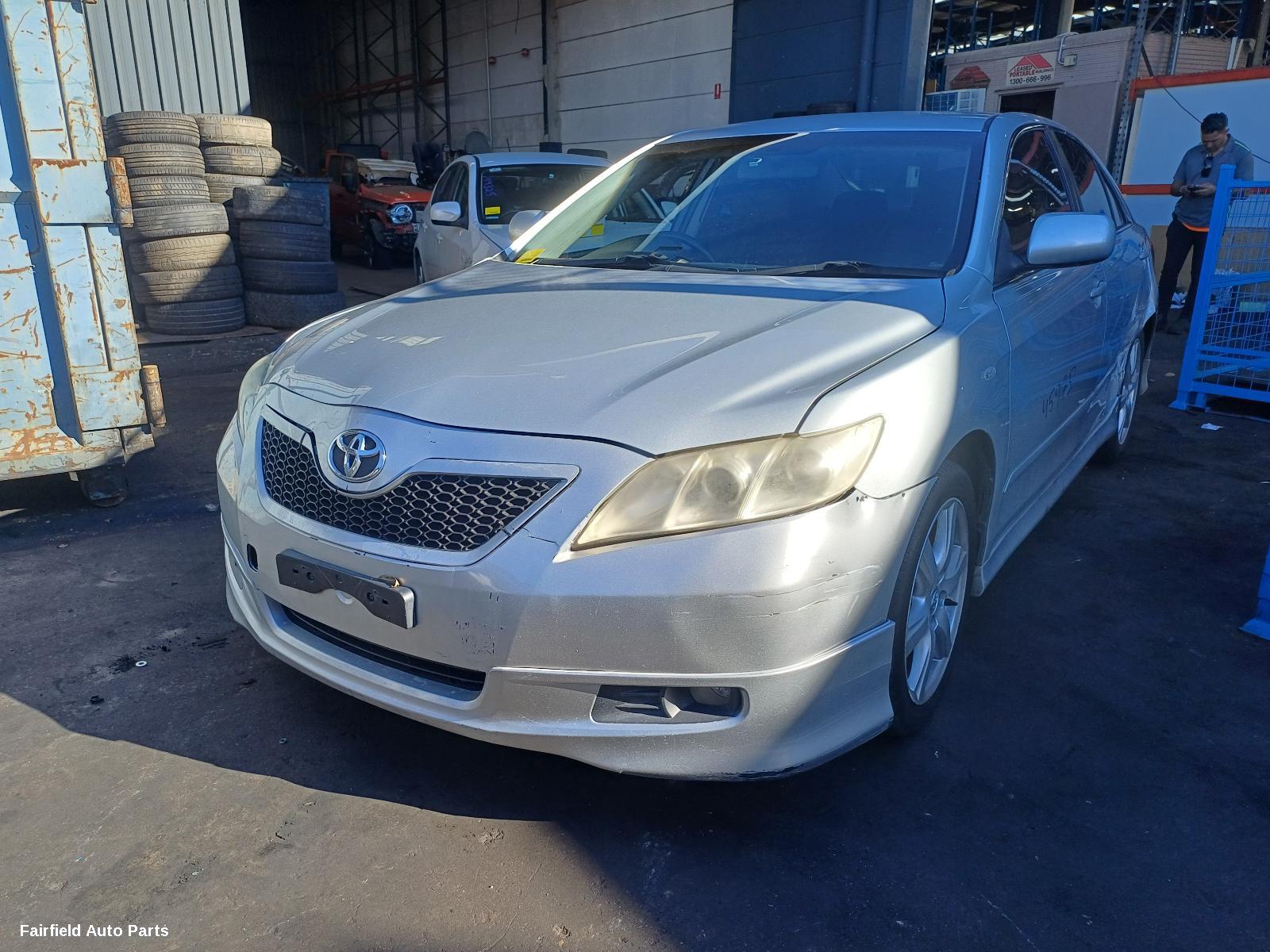 2007 Toyota Camry Right Front Door