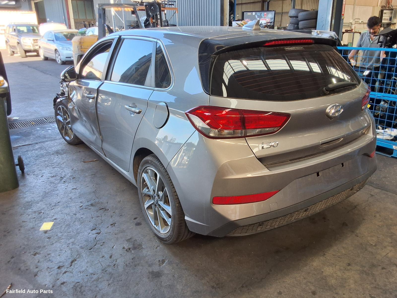 2021 Hyundai I30 Column
