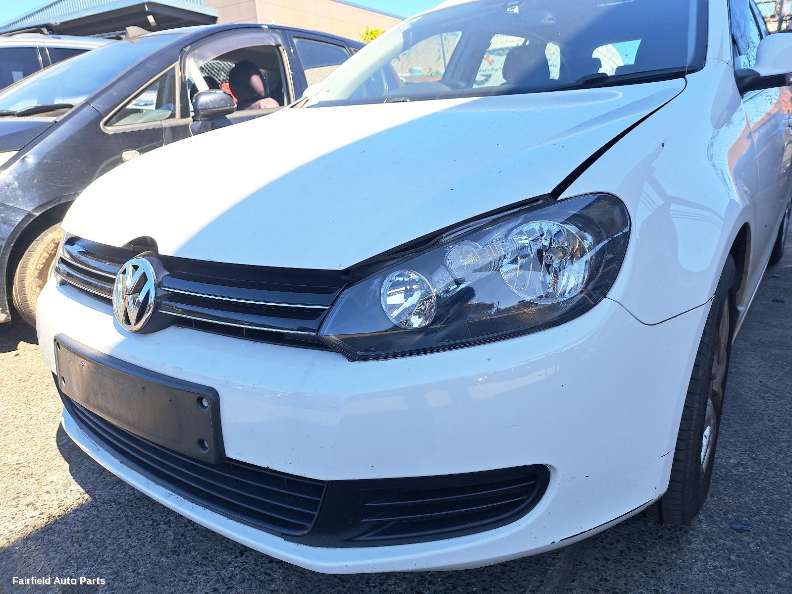 2012 Volkswagen Golf Left Taillight