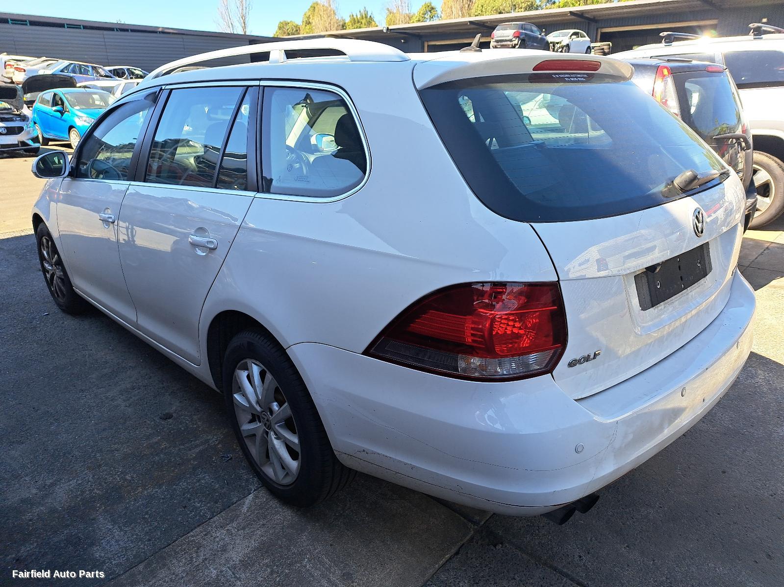 2012 Volkswagen Golf Right Door Mirror