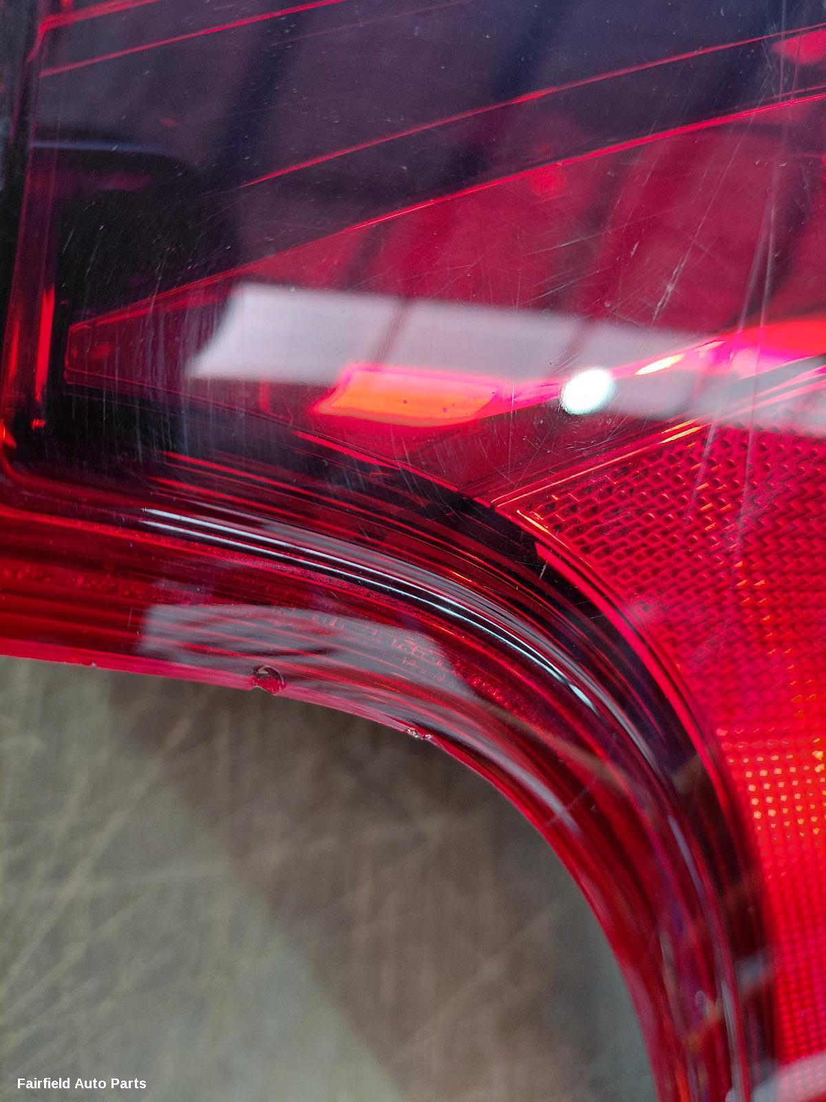 2015-2021 Mitsubishi Outlander Right Taillight