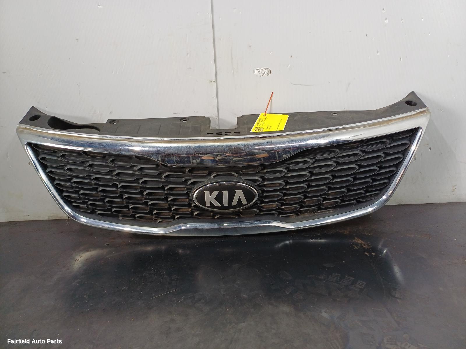 2013 Kia Sorento Grille