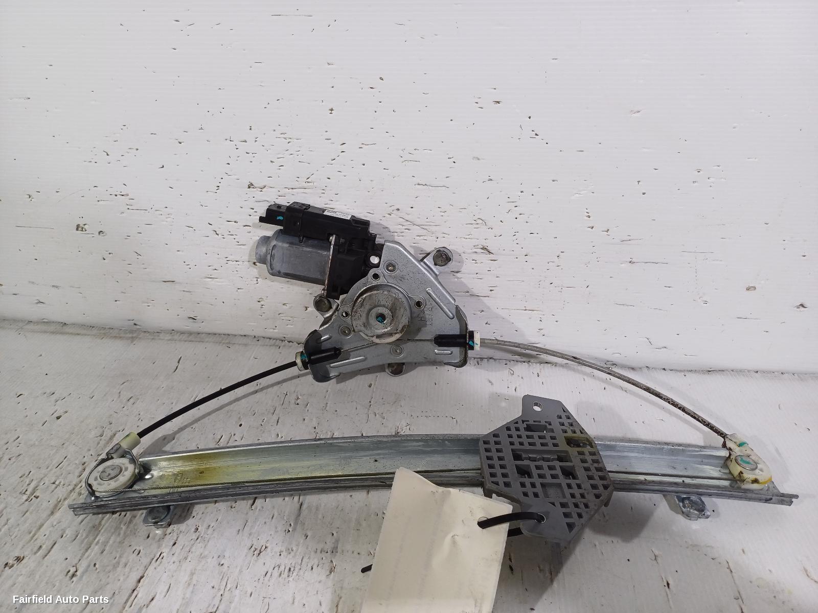 2011-2019 Hyundai Accent Right Front Window Reg Motor