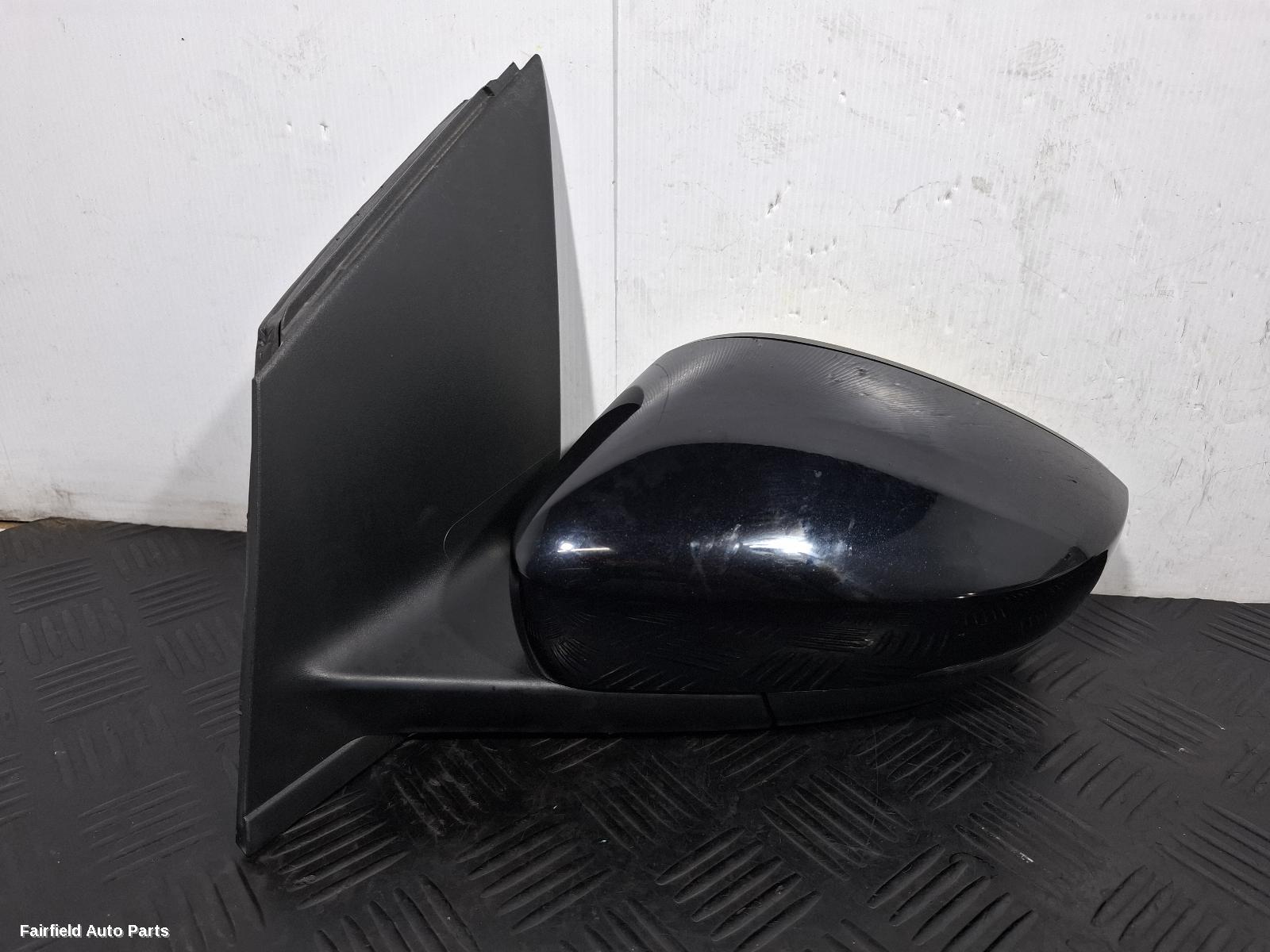 2014-2017 Volkswagen Polo Left Door Mirror