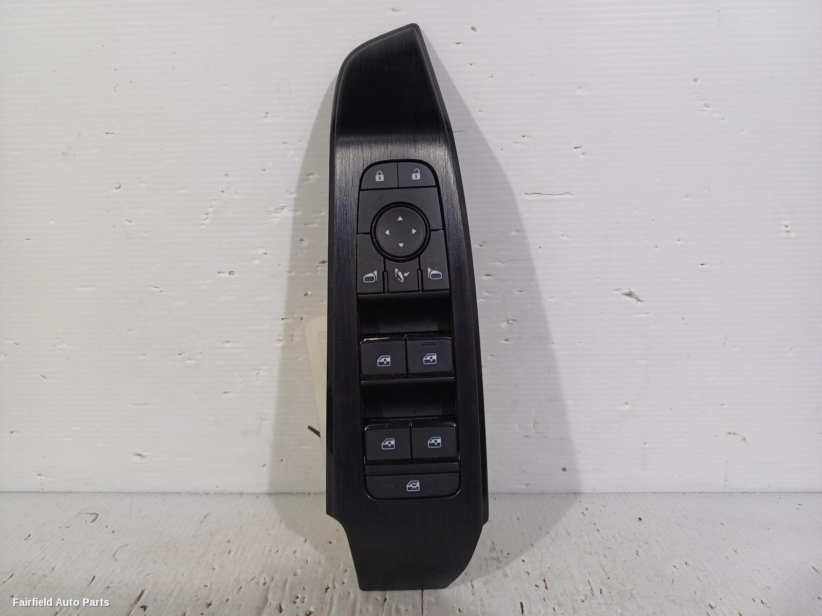 2022-2024 Nissan Qashqai Pwr Dr Wind Switch