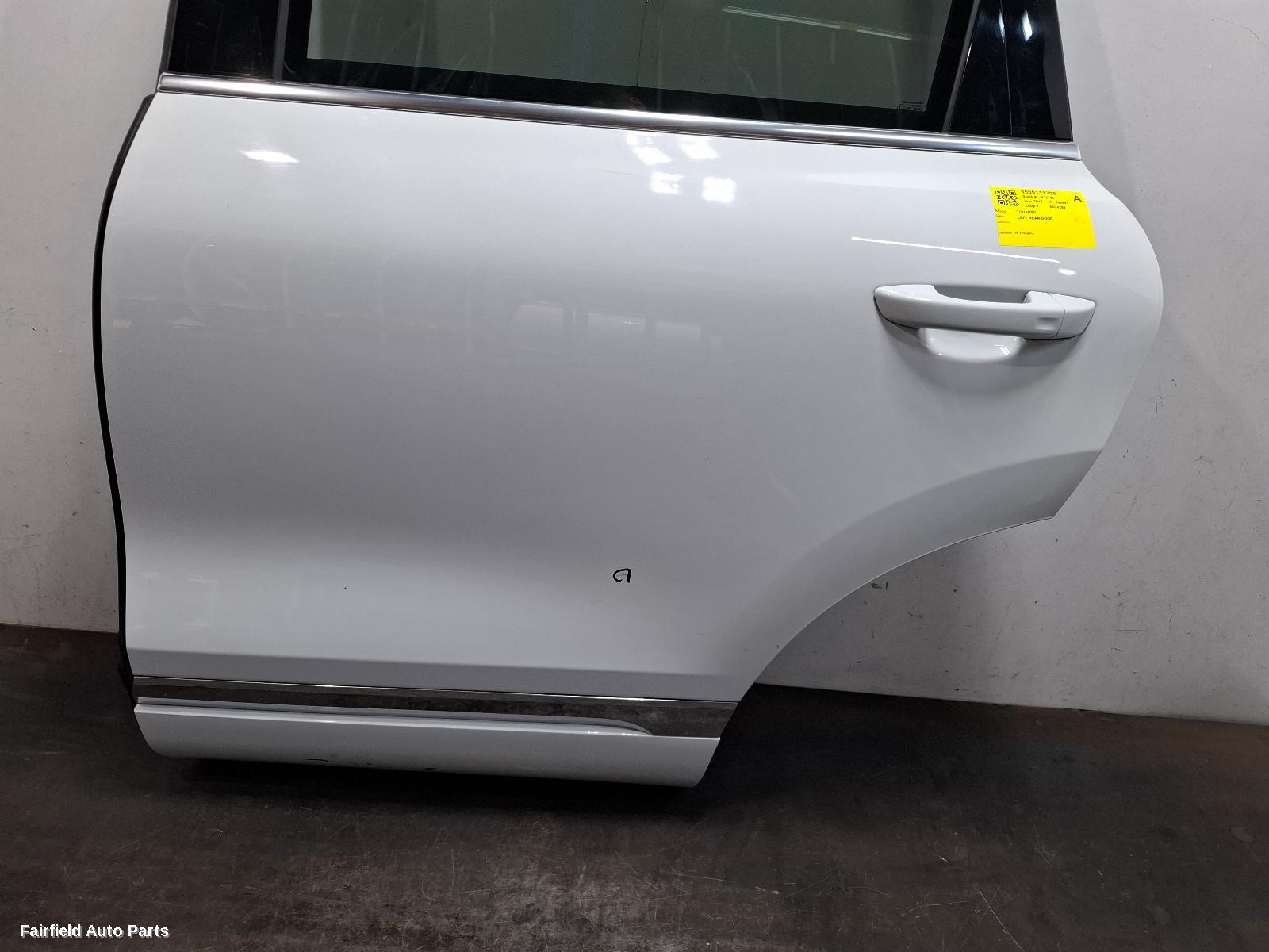 2010-2018 Volkswagen Touareg Left Rear Door Sliding