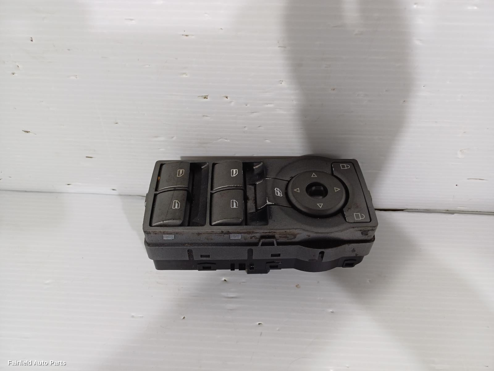 2006-2013 Holden Commodore Pwr Dr Wind Switch
