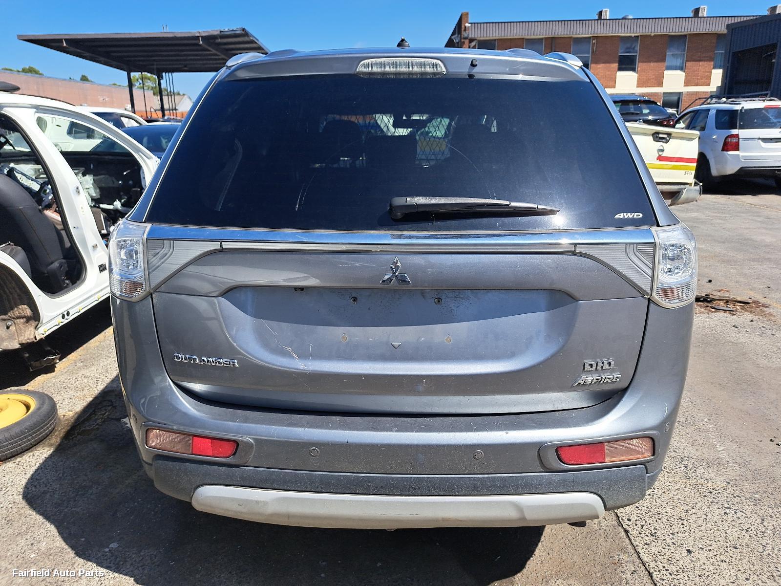 2012-2015 Mitsubishi Outlander Left Front Door
