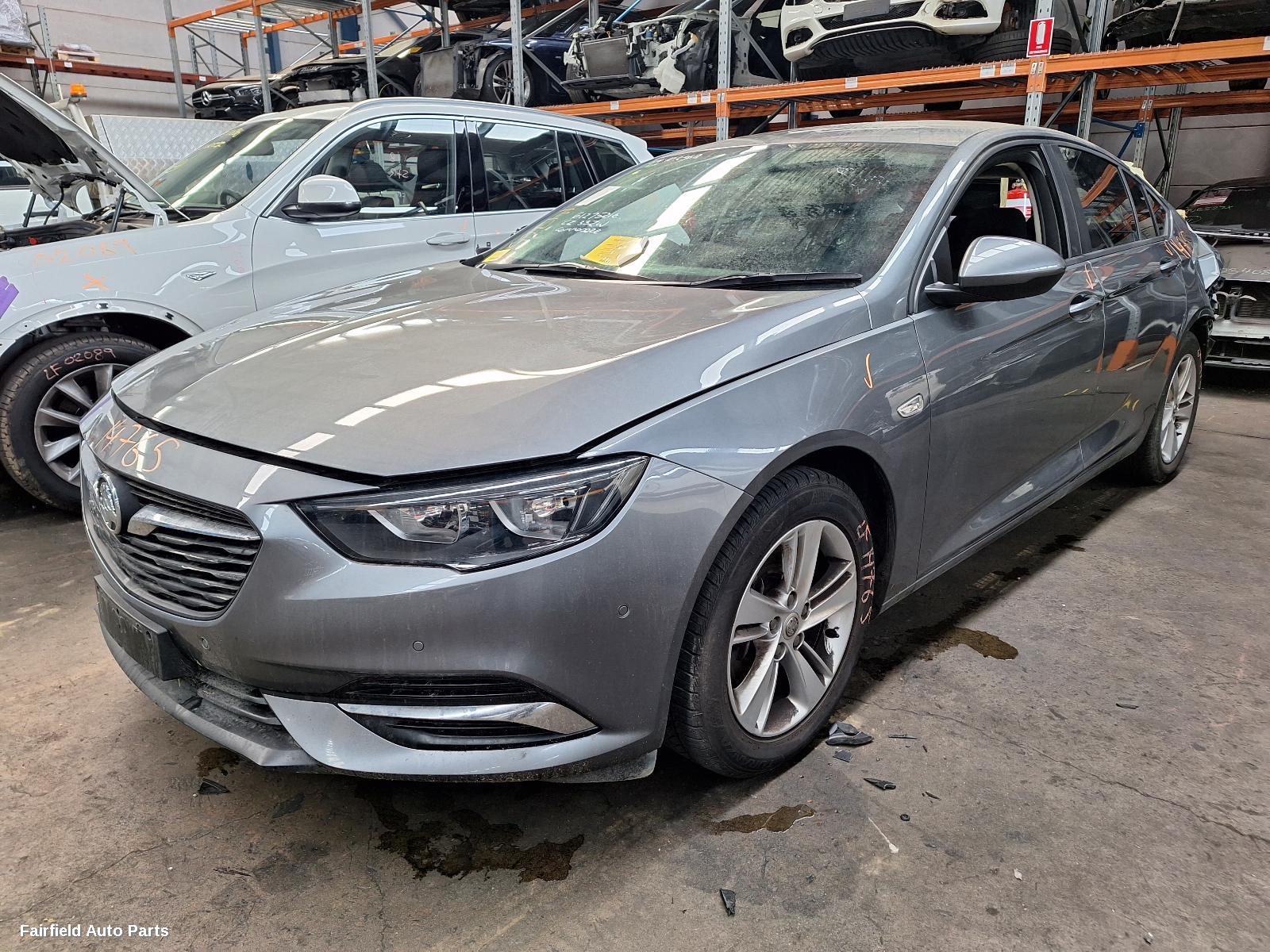 2020 Holden Commodore Fan