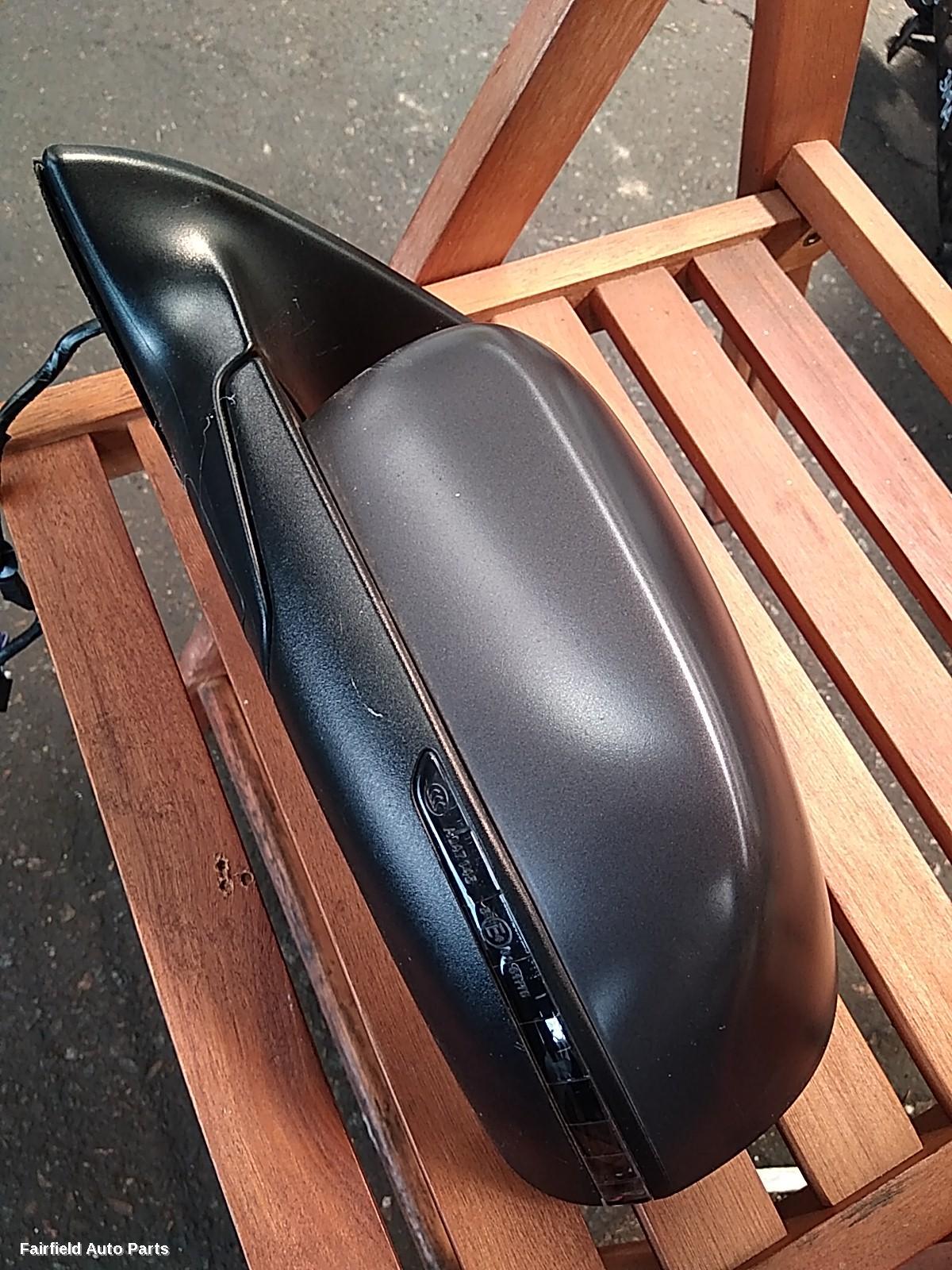 2014-2018 Jeep Cherokee Left Door Mirror