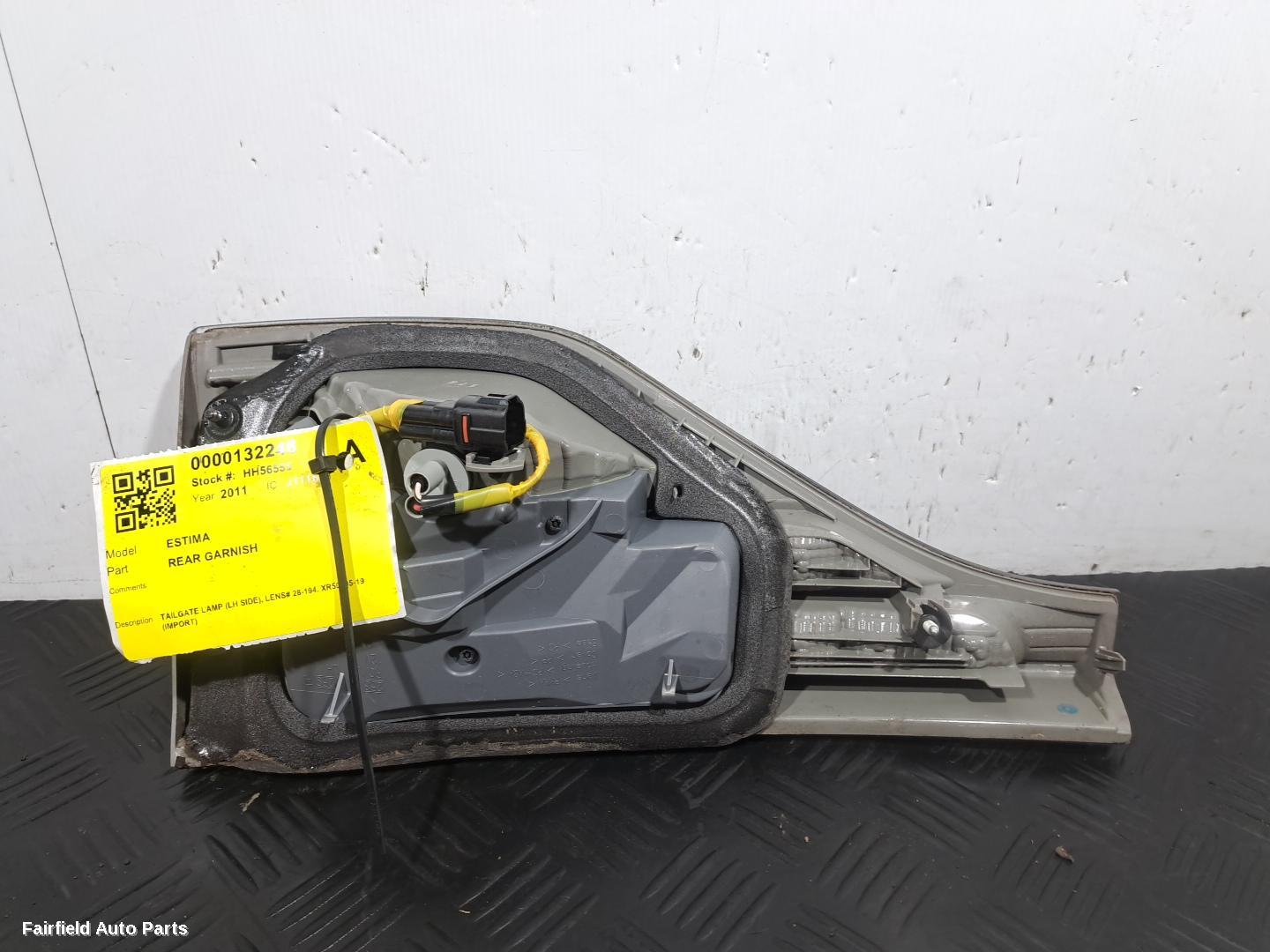 2005-2019 Toyota Estima Rear Garnish