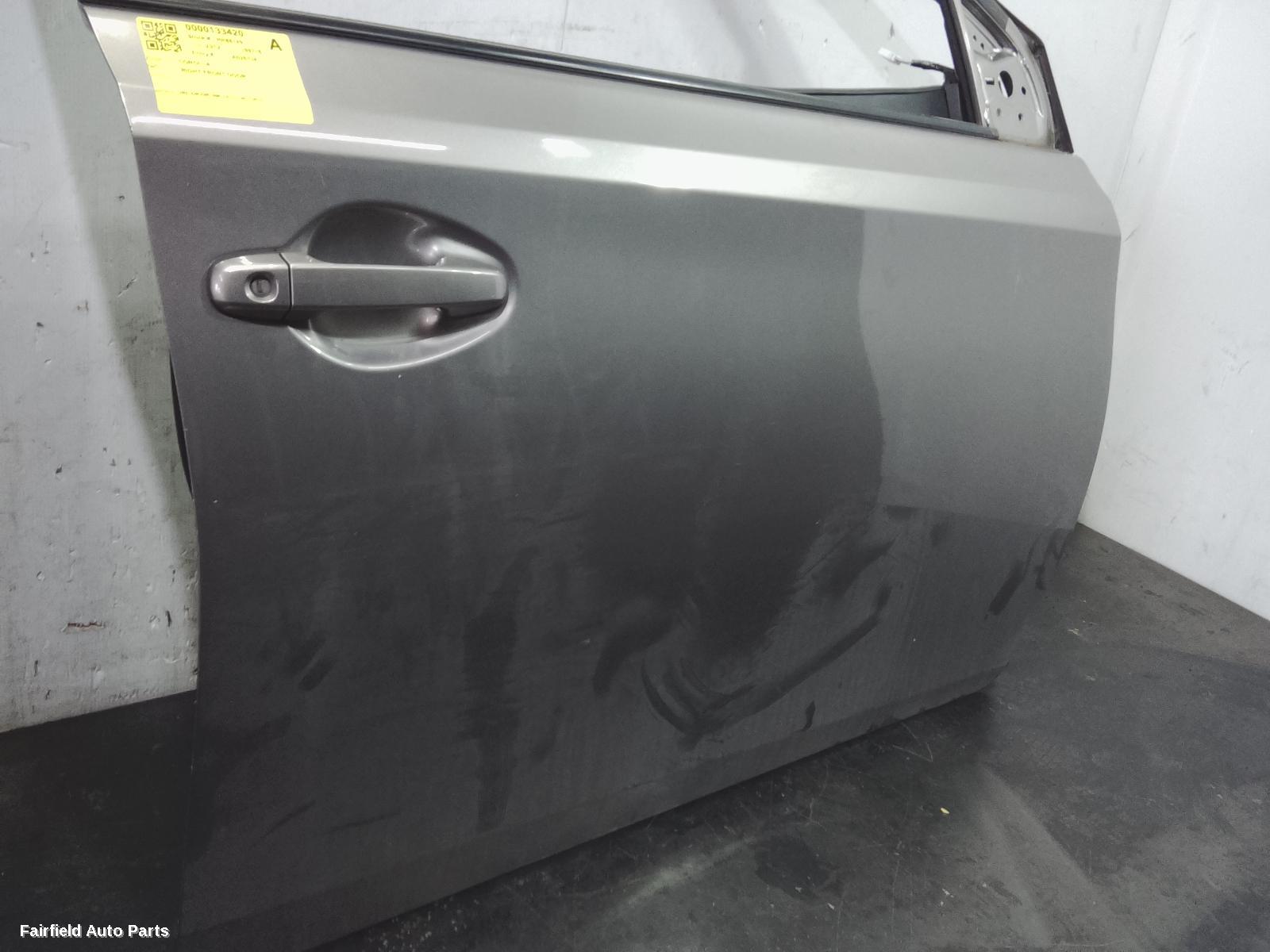 2012-2018 Toyota Corolla Right Front Door