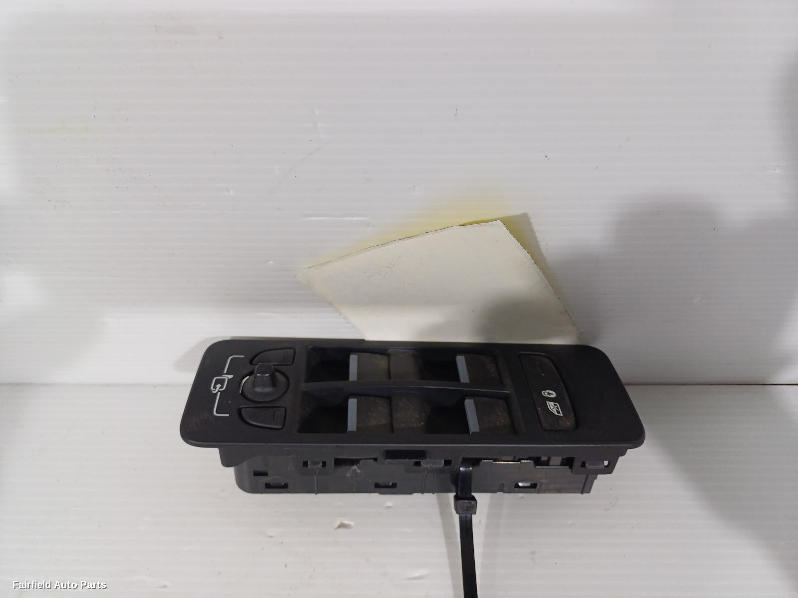2015-2026 Land Rover Discovery Sport Pwr Dr Wind Switch
