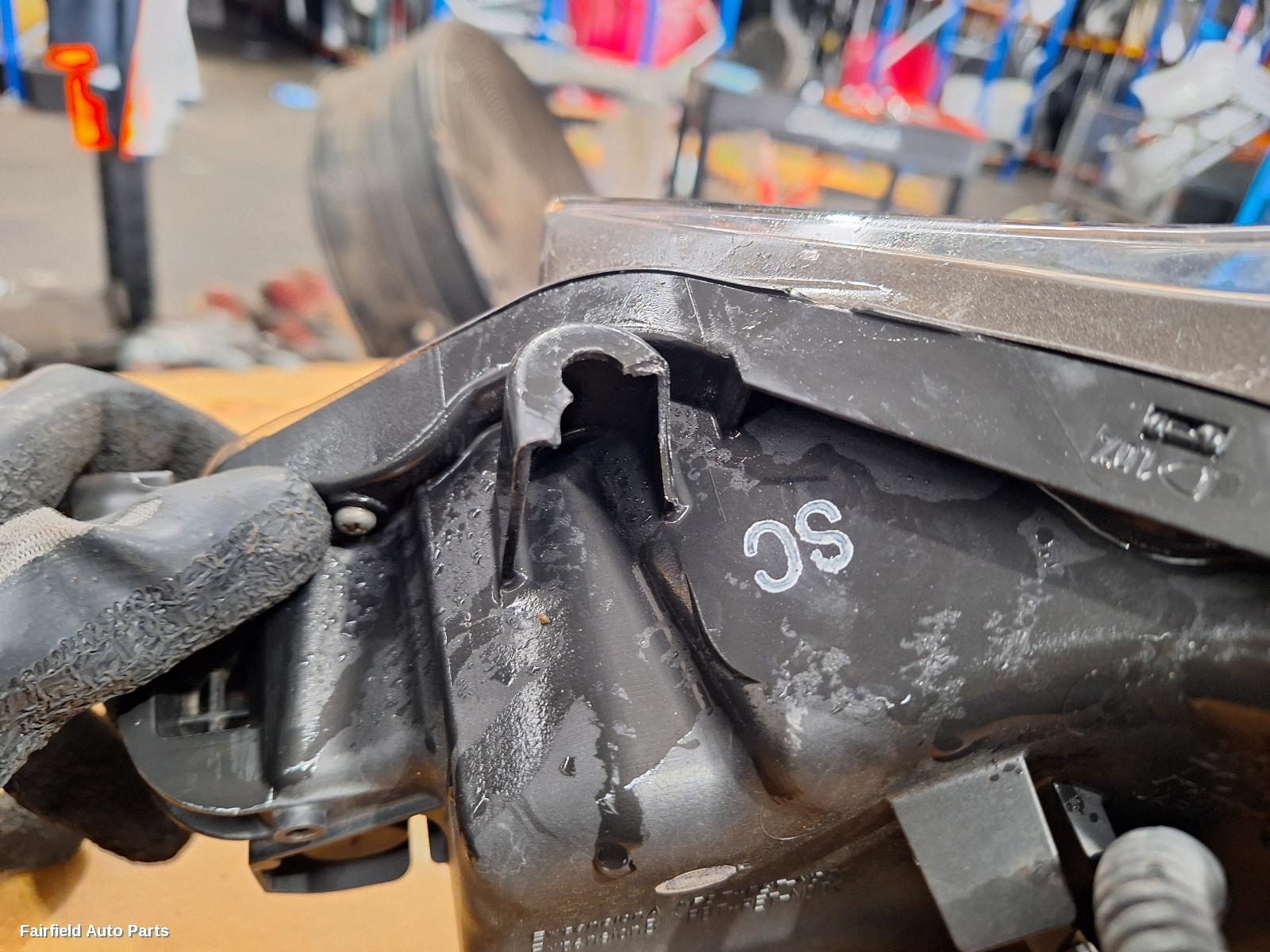 2013-2016 Lexus Is Series Right Headlamp