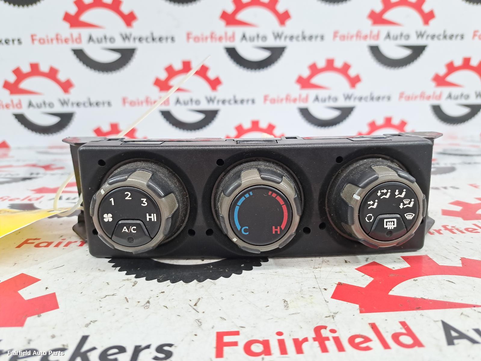 2004 Holden Crewman Heater Ac Controls