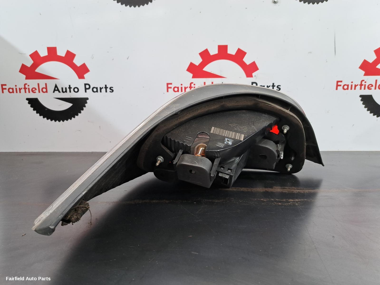 2003-2007 Bmw 5 Series Right Taillight