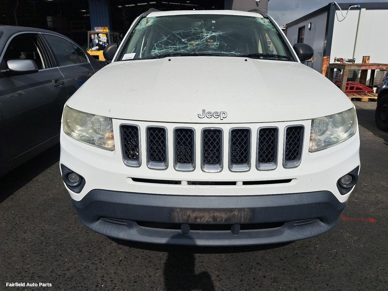 2012 Jeep Compass Left Rear Door Sliding