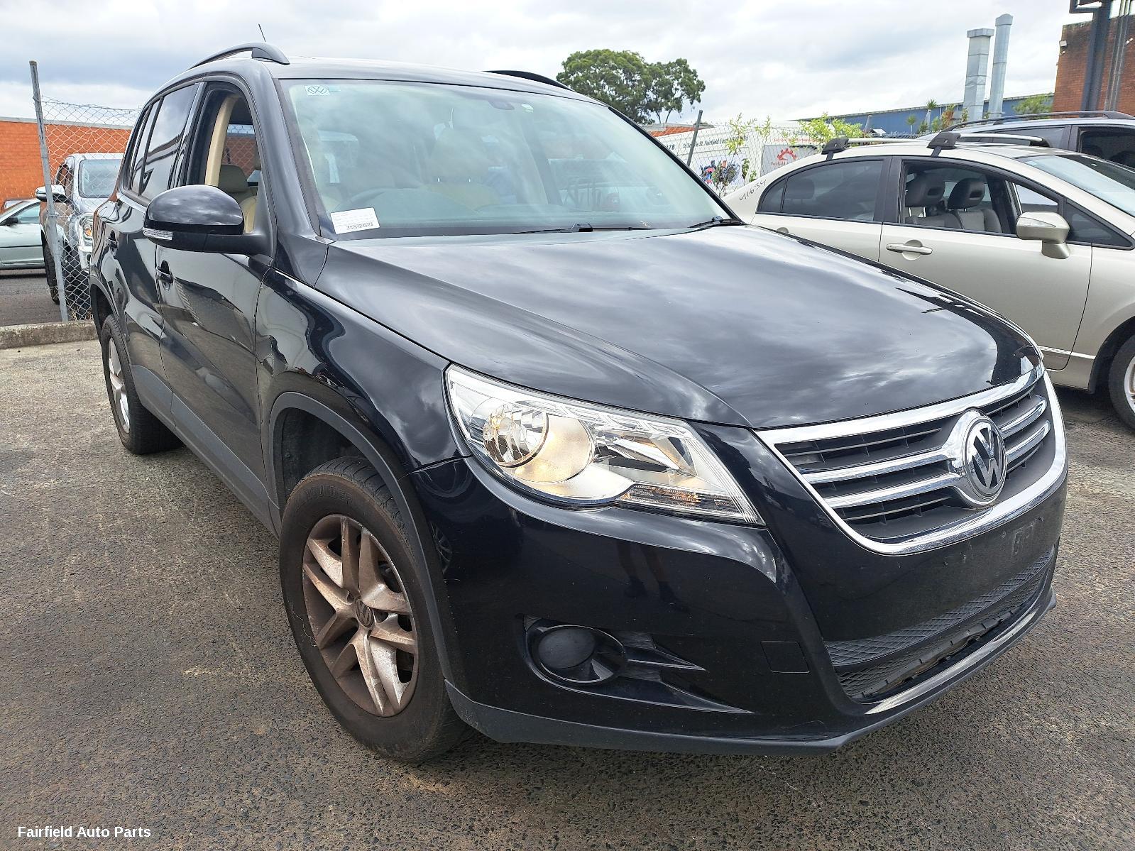 2011 Volkswagen Tiguan Radiator Support