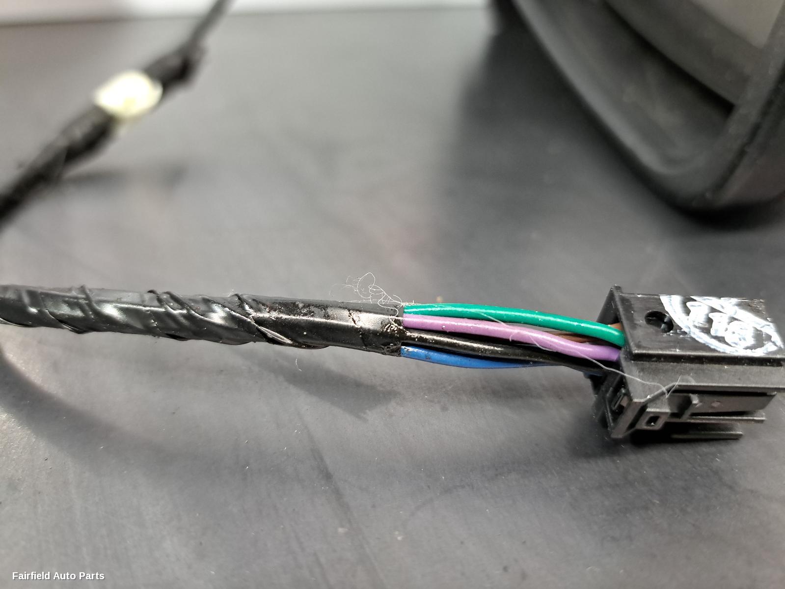 2015 Fiat Freemont Right Door Mirror