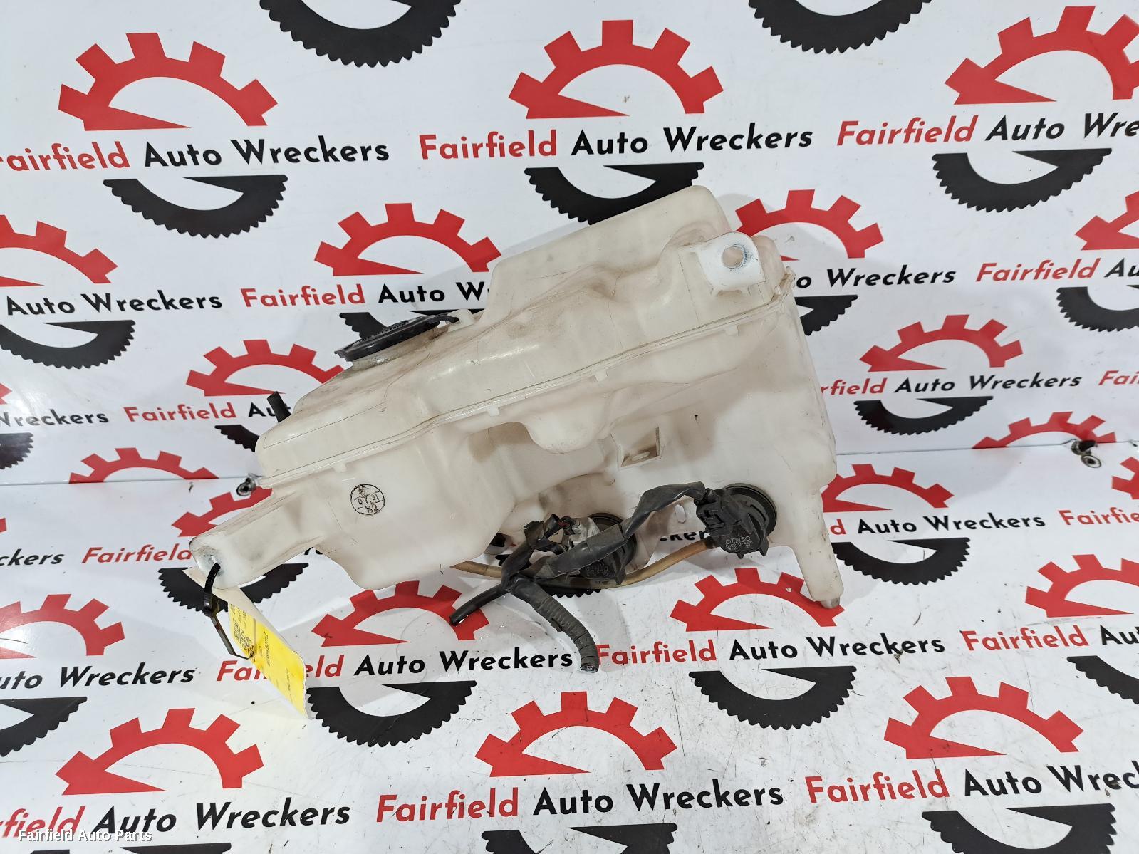 2005-2019 Toyota Hiace Washer Bottle