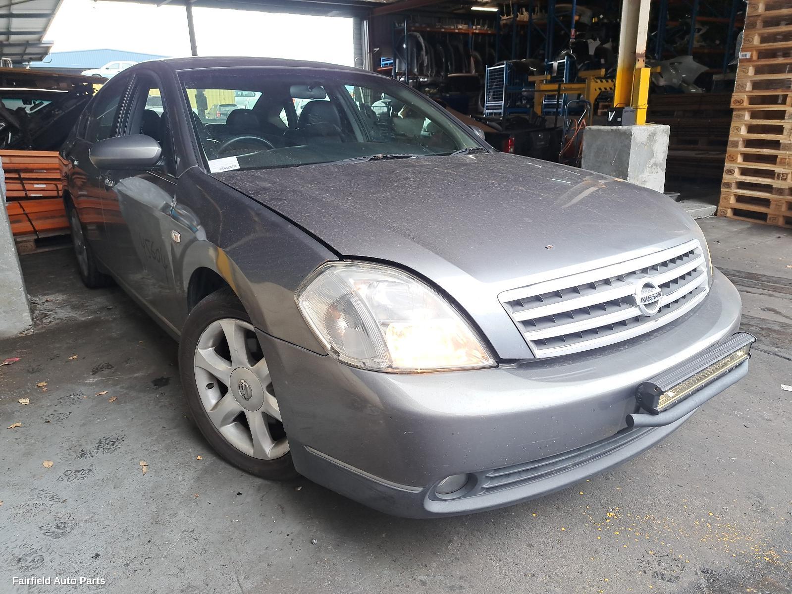 2005 Nissan Maxima Left Taillight