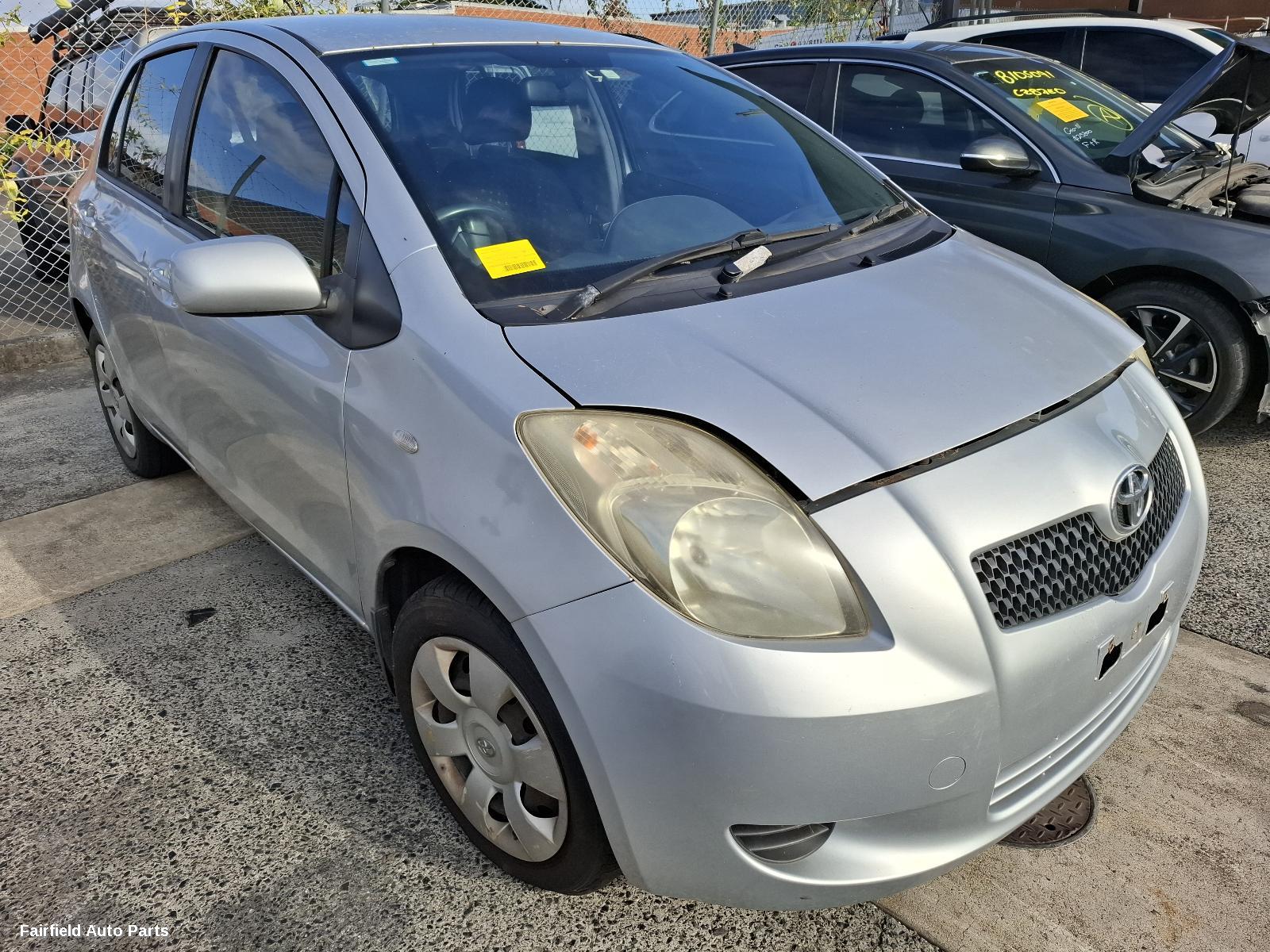 2005-2016 Toyota Yaris Pwr Dr Wind Switch