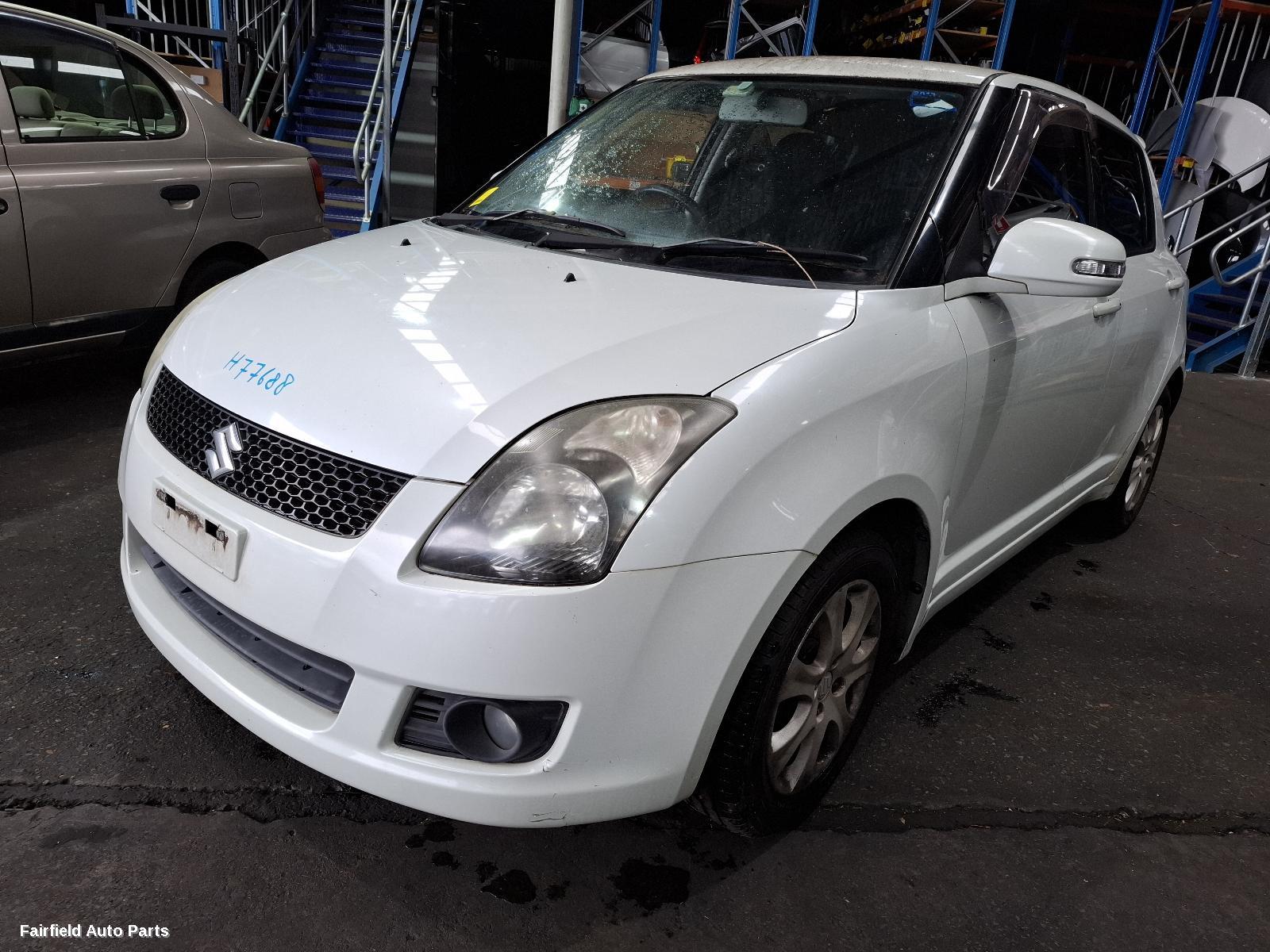 2010 Suzuki Swift Right Door Mirror