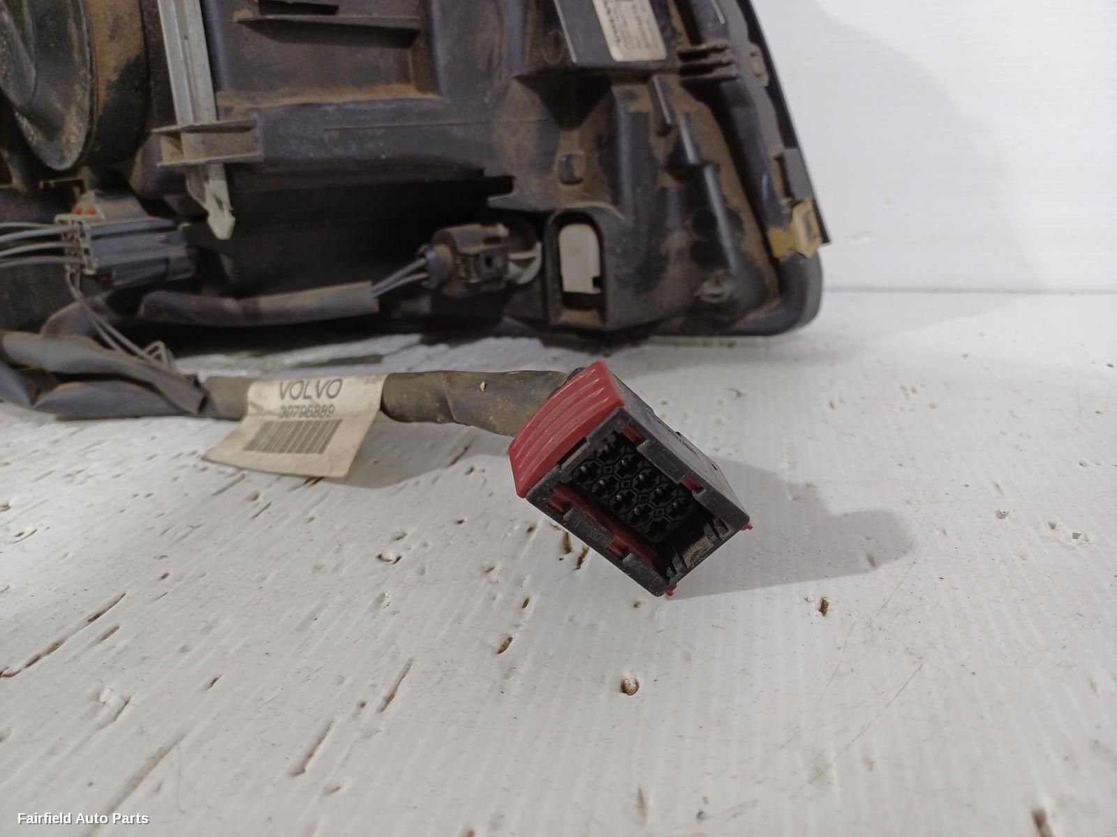 2006-2014 Volvo Xc90 Left Headlamp