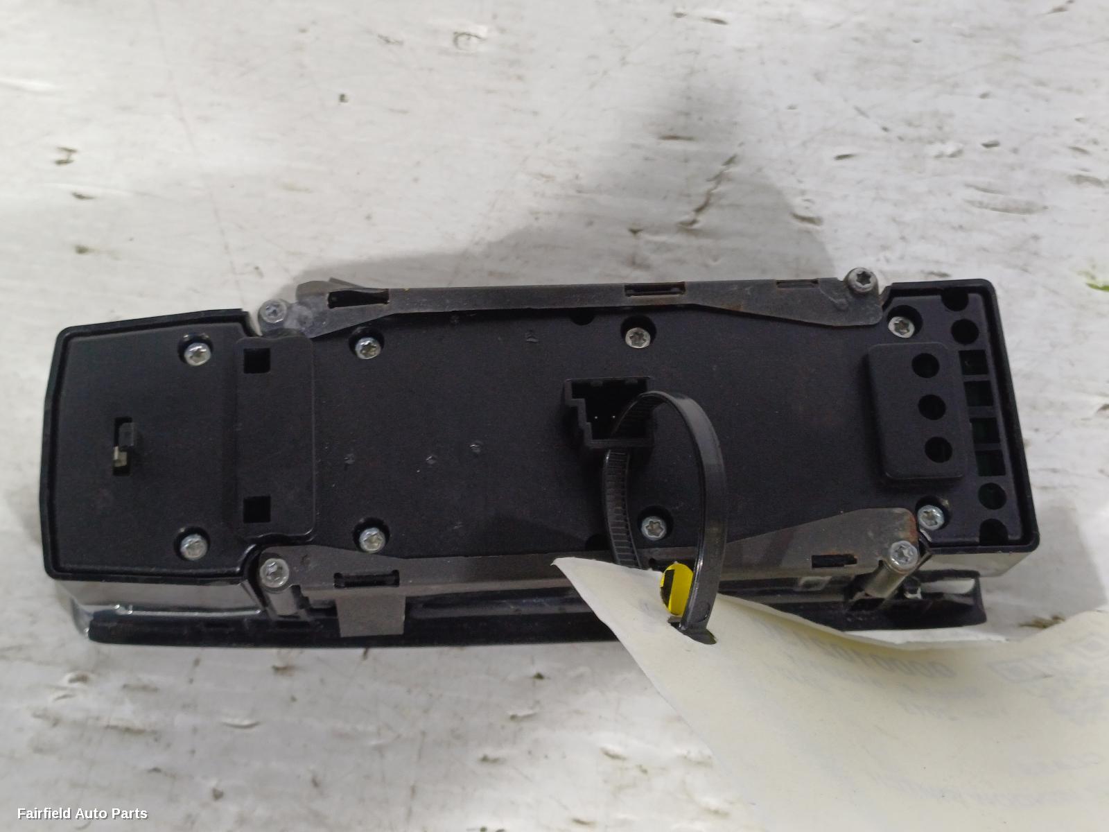 2012-2015 Mercedes Gl Class Pwr Dr Wind Switch