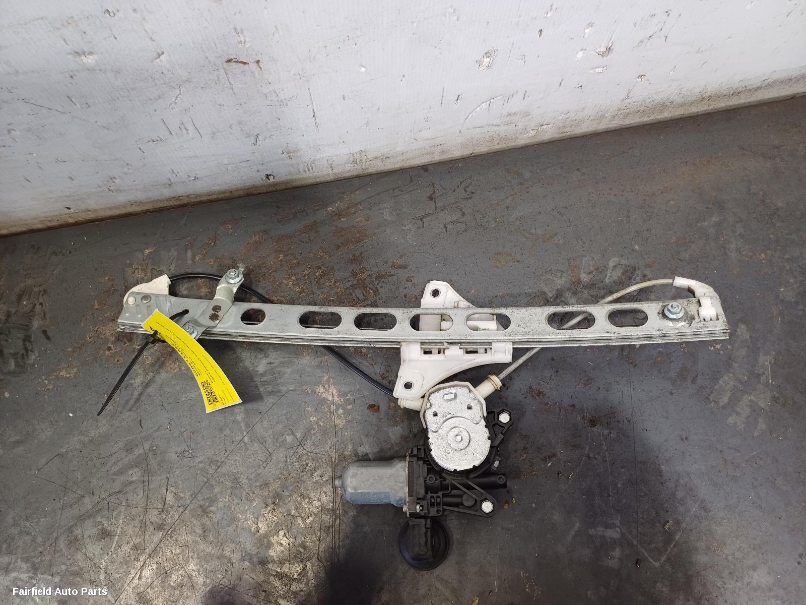 2010-2017 Suzuki Swift Left Front Window Reg Motor