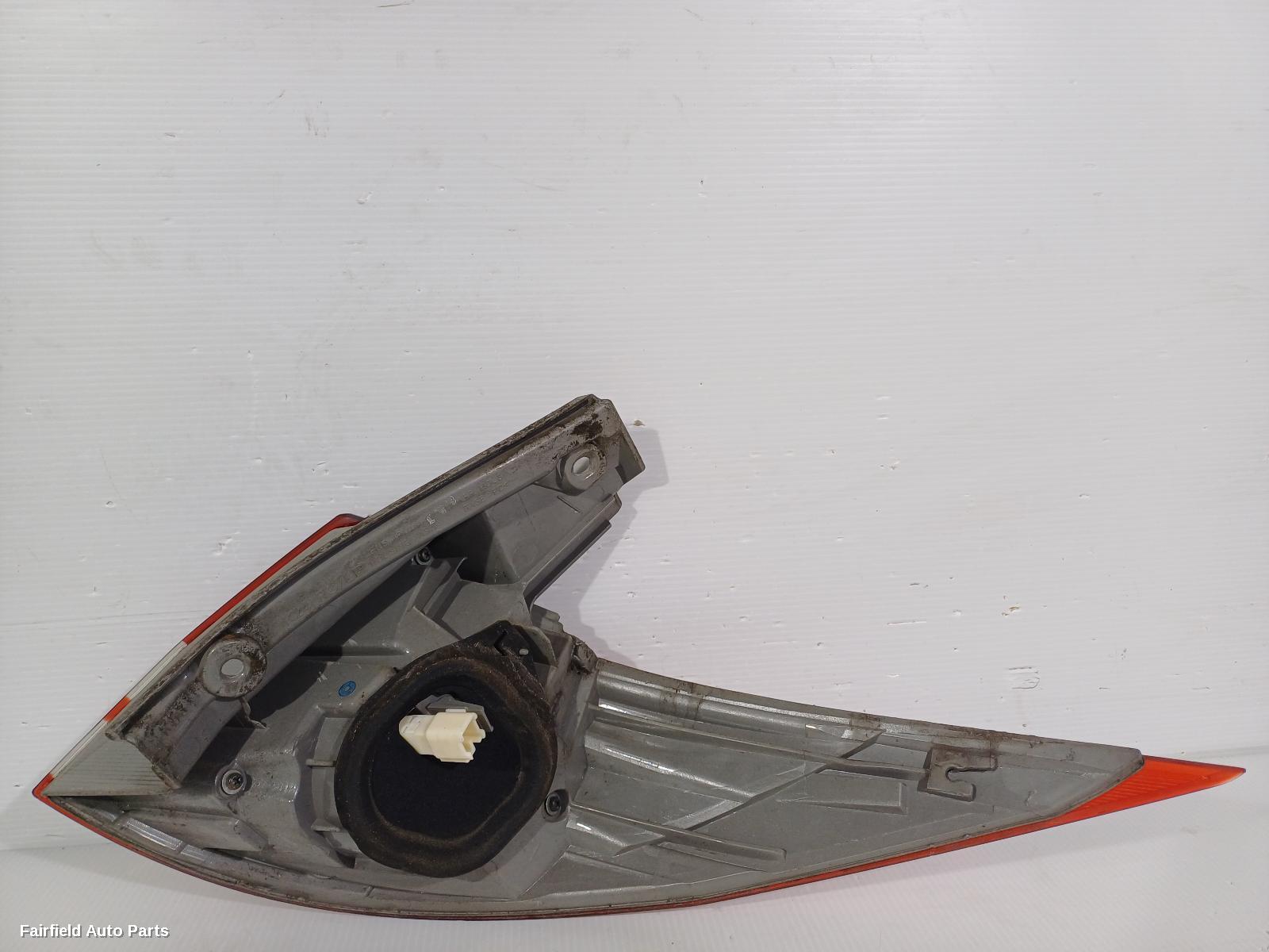 2005-2019 Toyota Estima Left Taillight