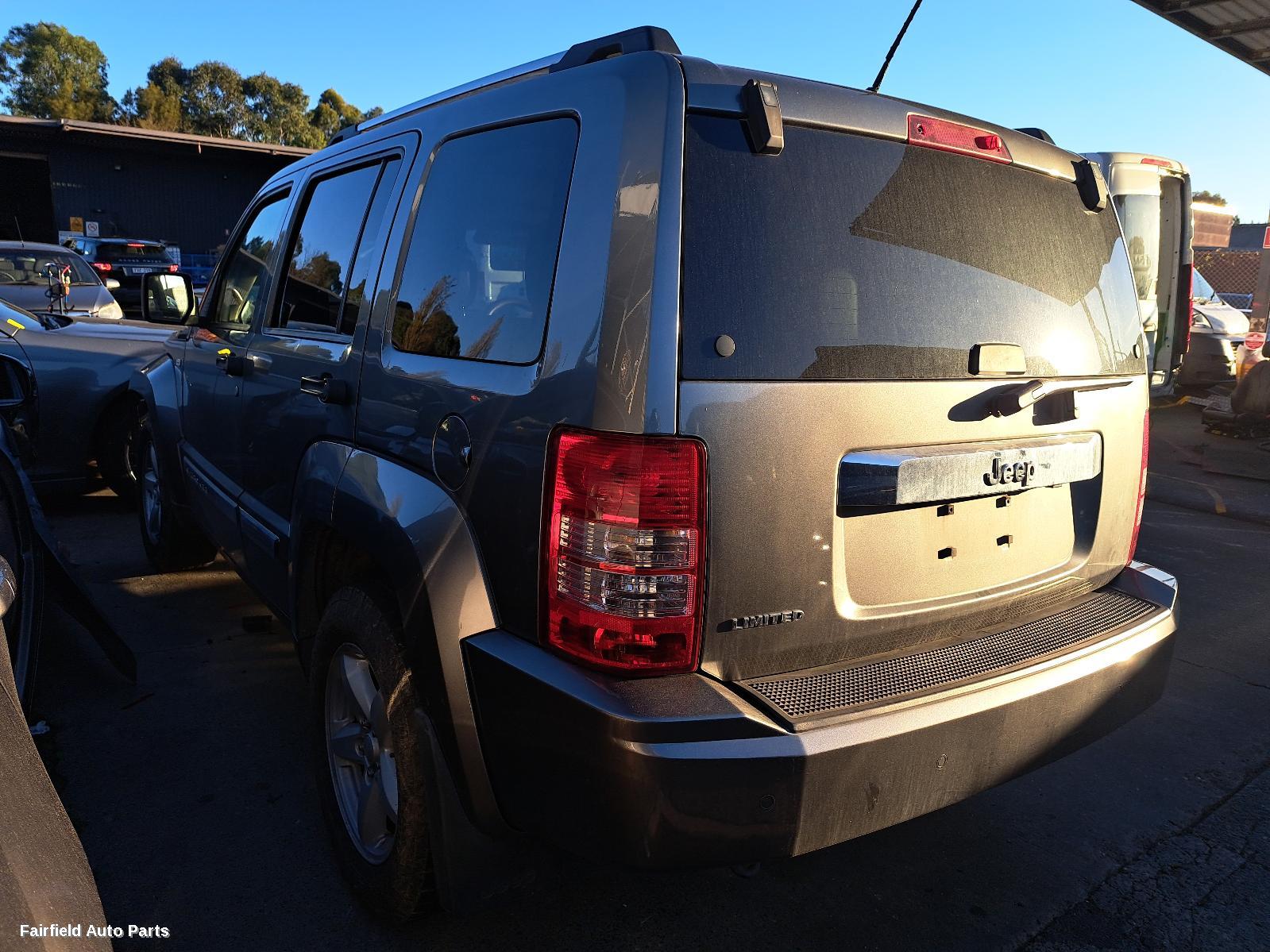 2012 Jeep Cherokee Left Rear Door Sliding