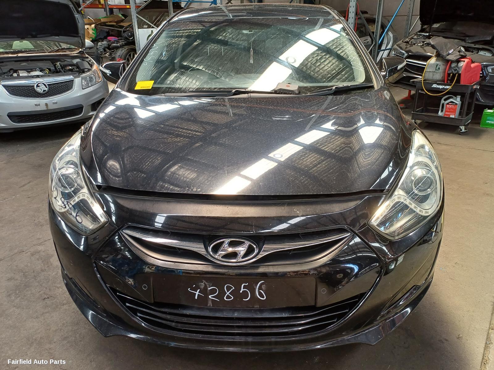 2012 Hyundai I40 A C Condenser