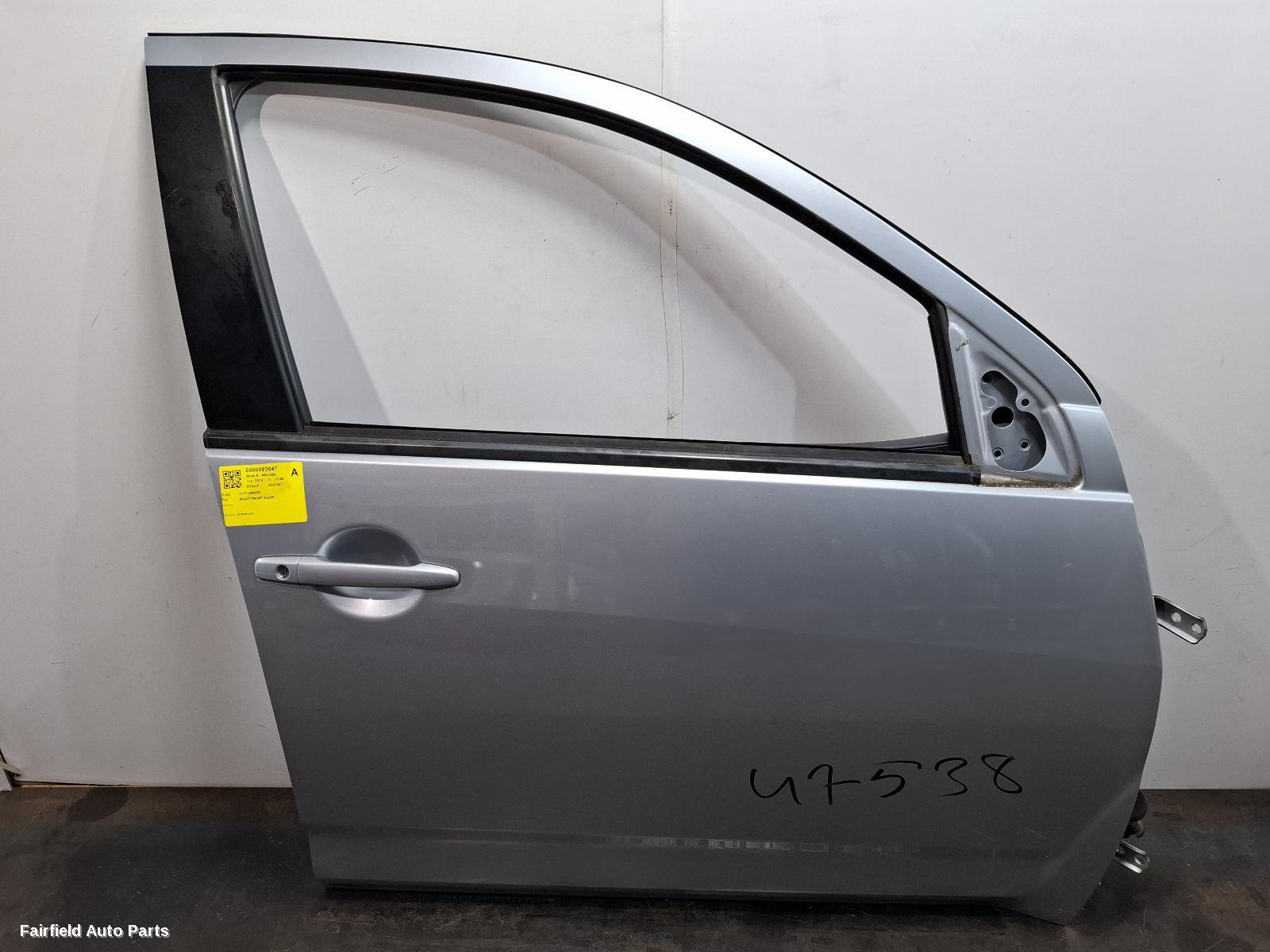 2009-2012 Mitsubishi Outlander Right Front Door