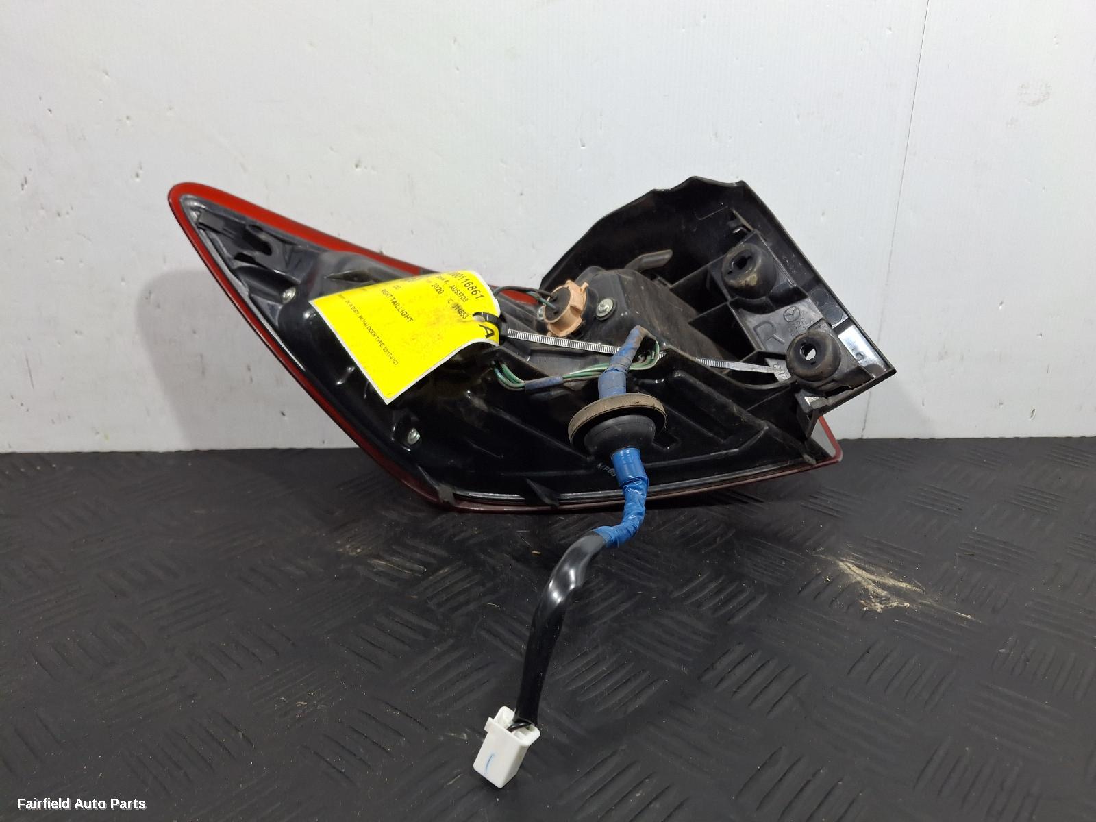 2005-2011 Toyota Yaris Seatbelt Stalk