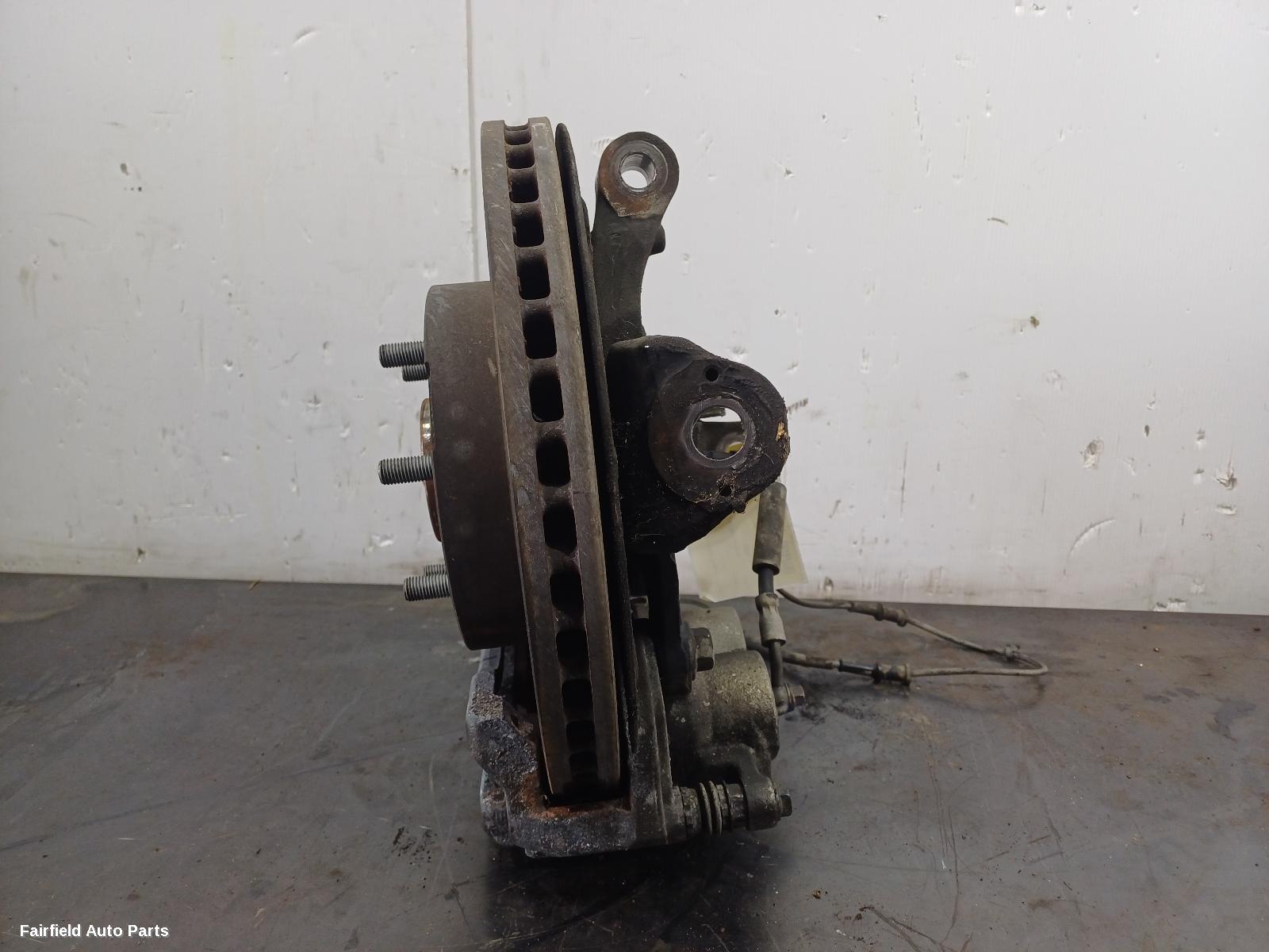 2017-2025 Ldv D90 Right Front Hub Assembly