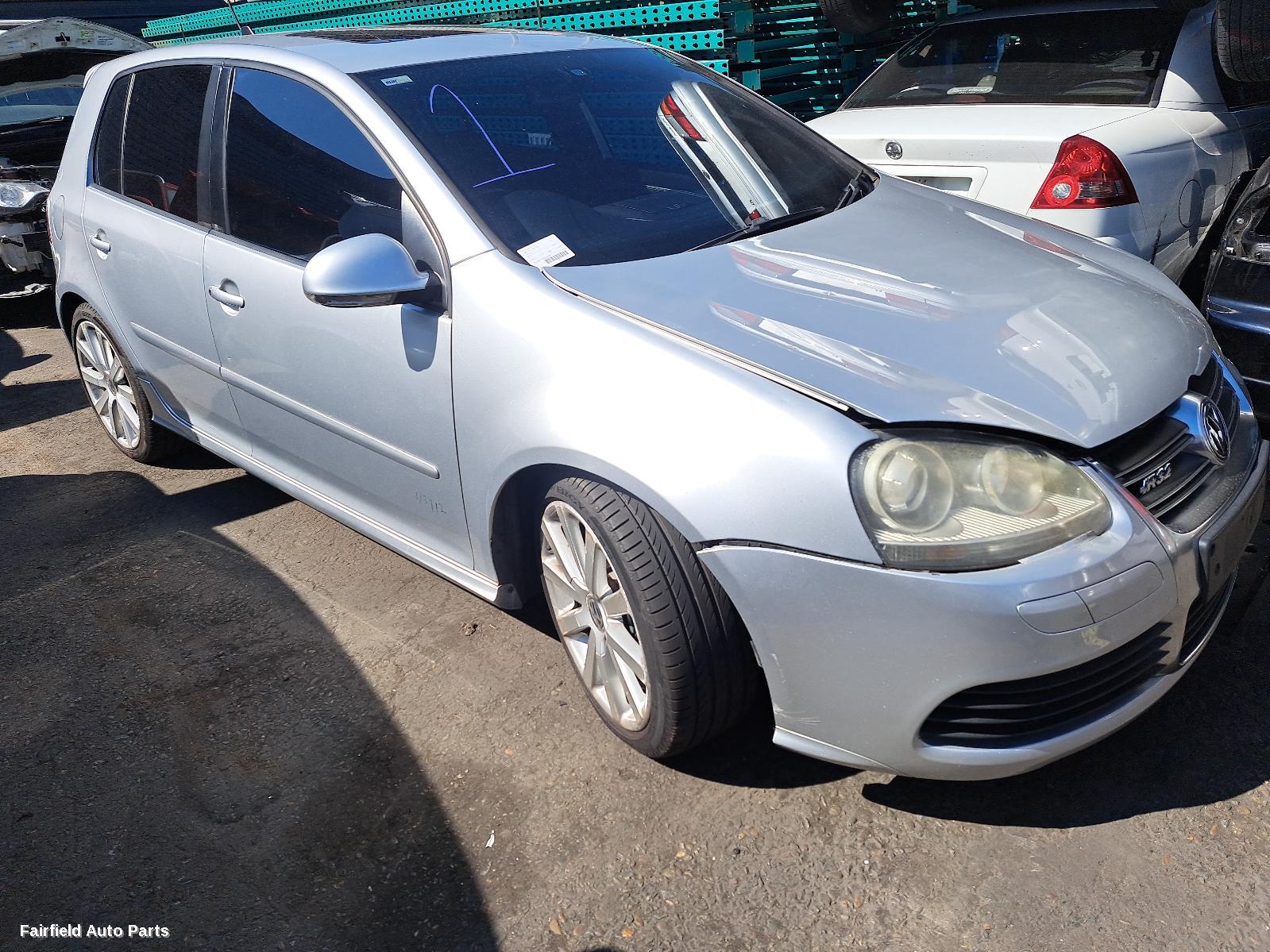 2007 Volkswagen Golf Left Taillight