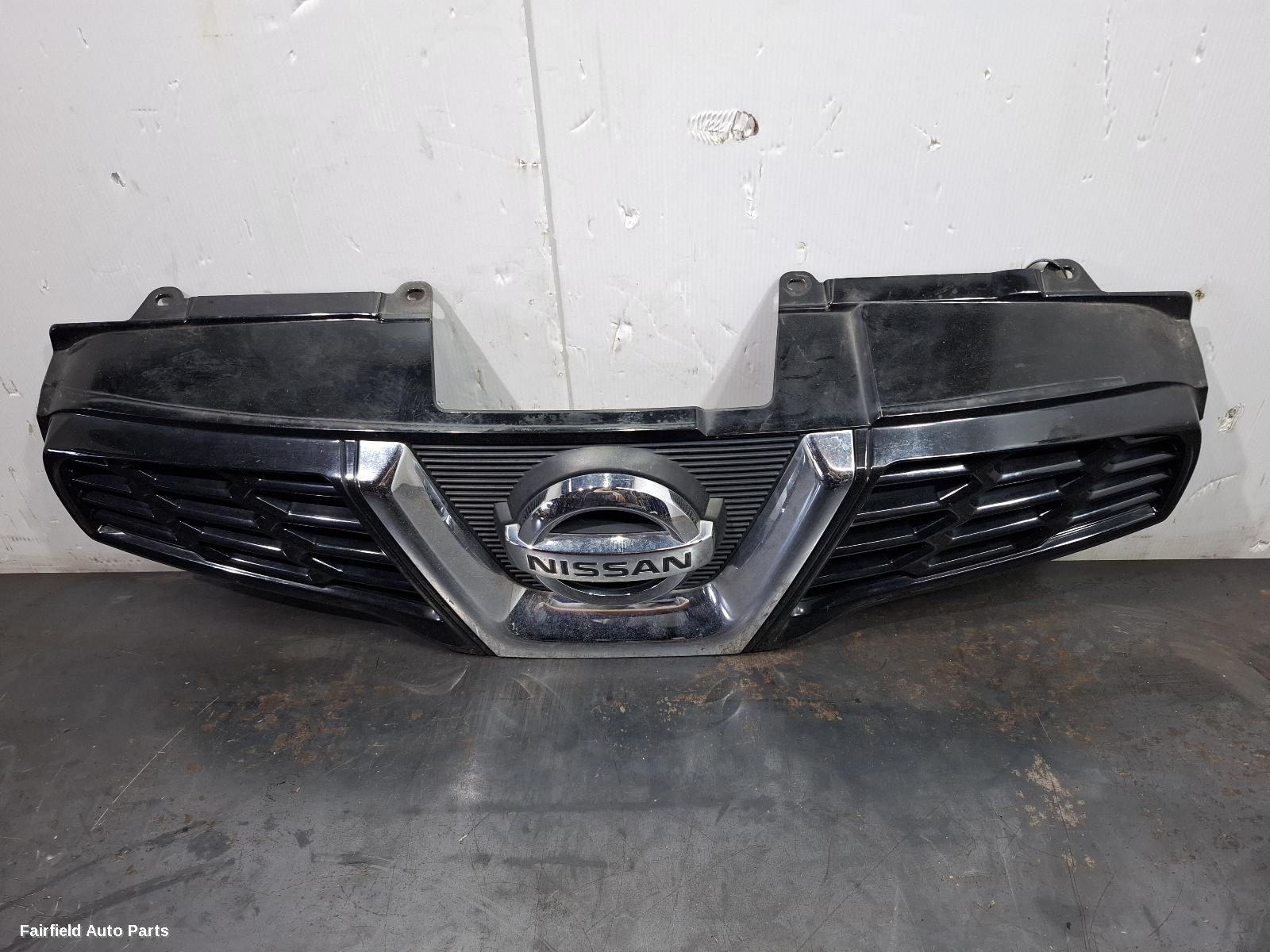 2010-2014 Nissan Dualis Grille