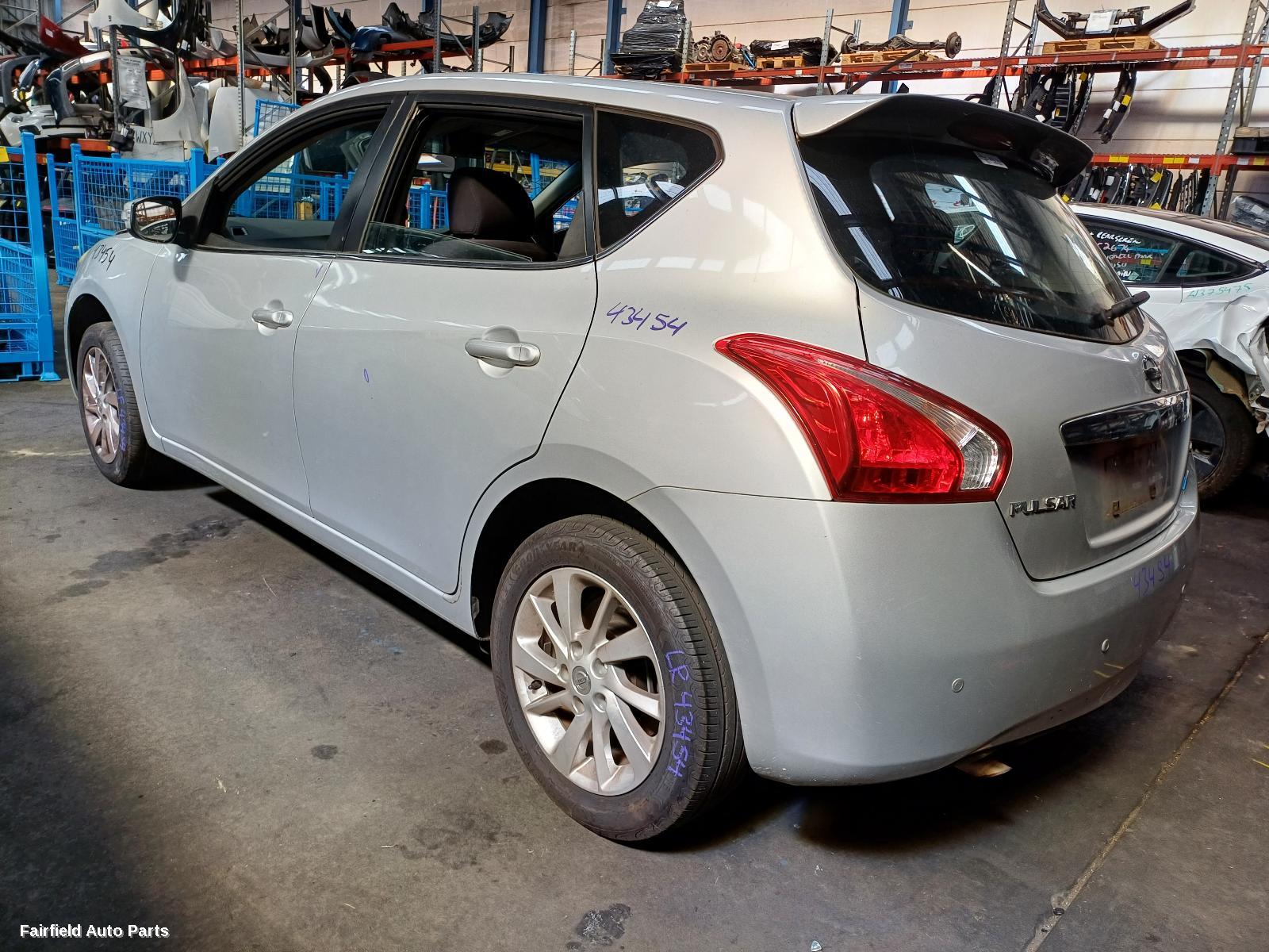 2013-2016 Nissan Pulsar Parcel Shelf Cargo Blind