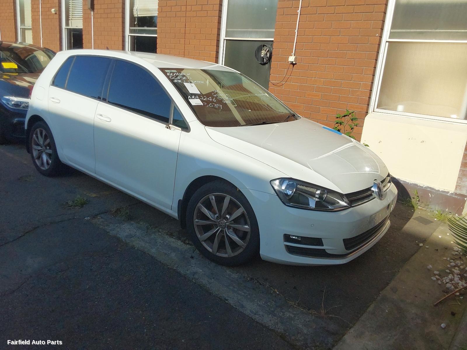 2013-2020 Volkswagen Golf Washer Bottle