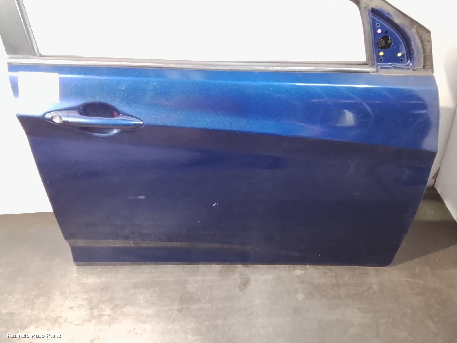 2011-2019 Hyundai Accent Right Front Door