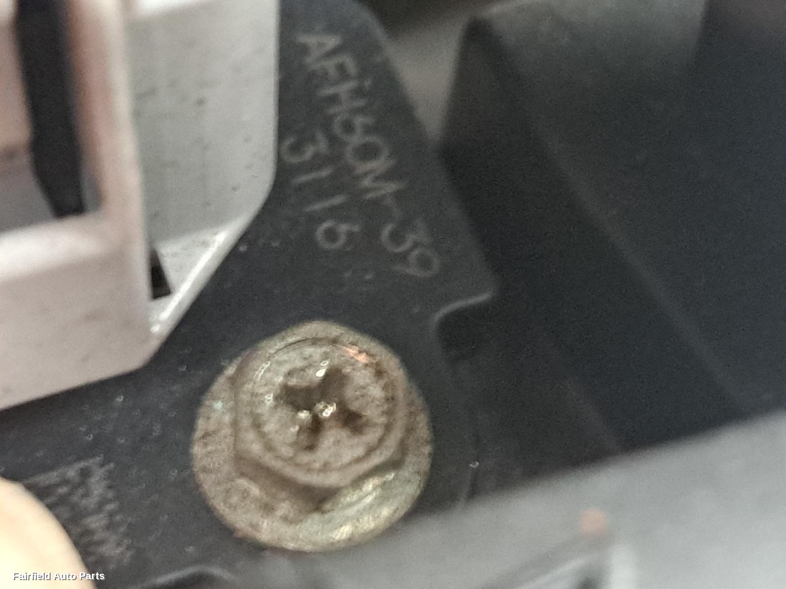 2013 Nissan Pulsar Parcel Shelf