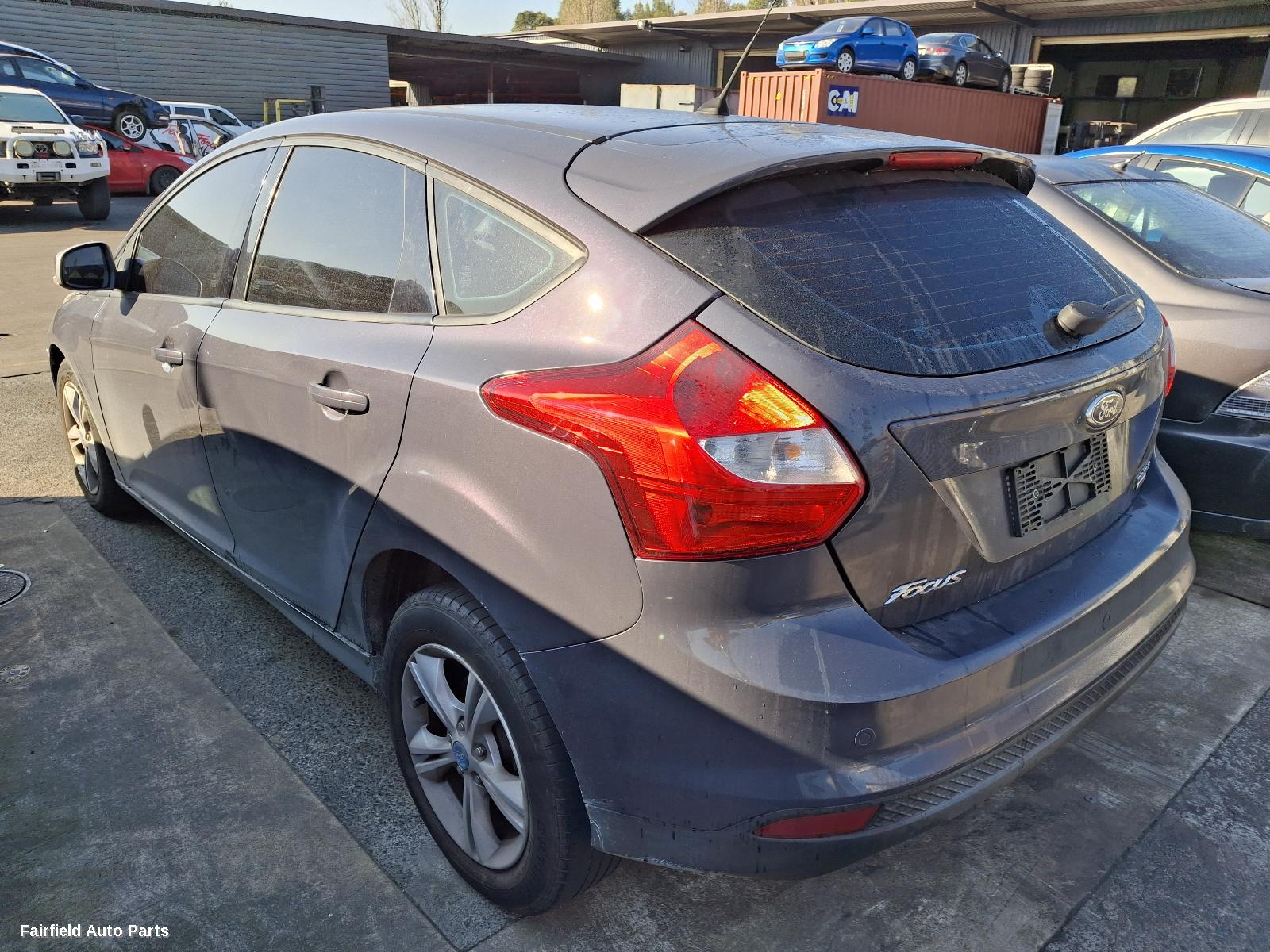 2015 Ford Focus Left Taillight