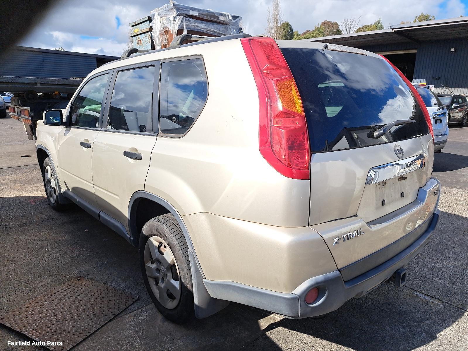 2009 Nissan Xtrail Left Taillight